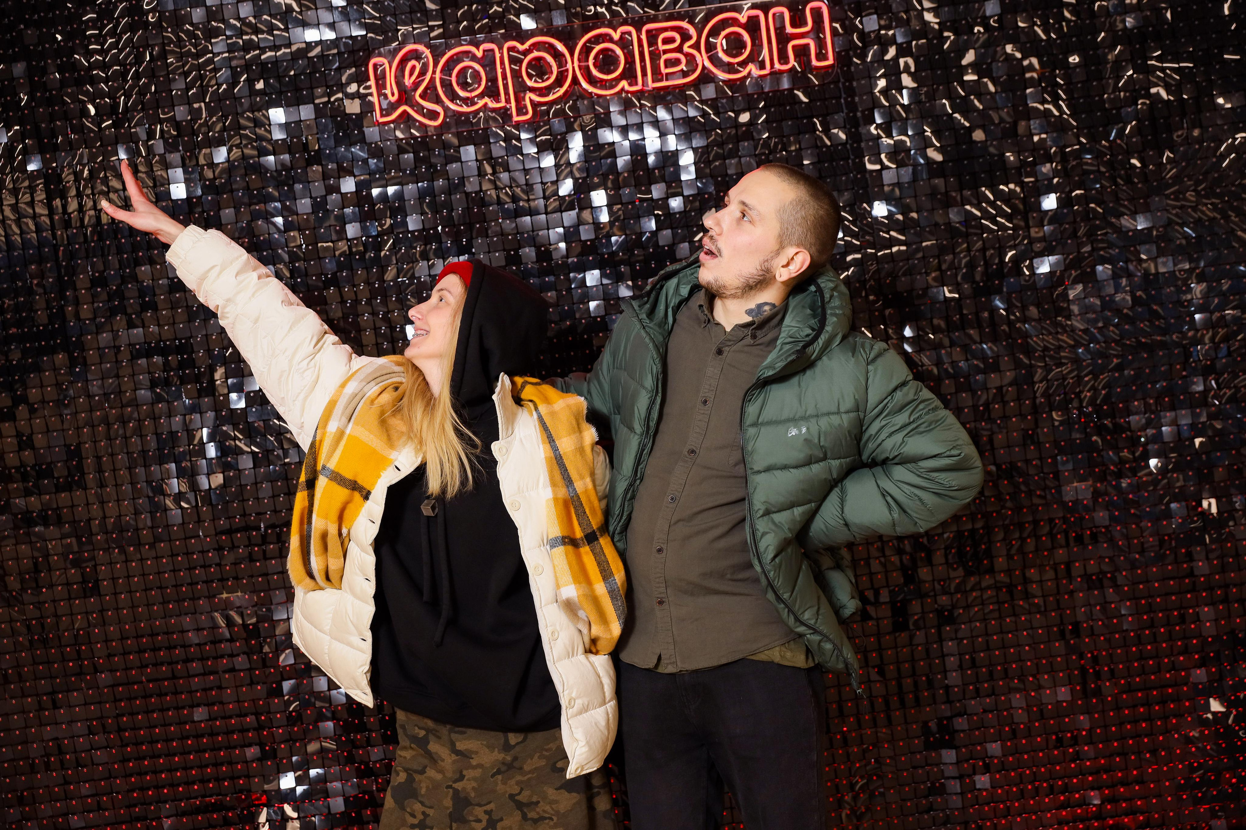 Фотомозаїка на 580 фото для ТРЦ Караван. Аренды интерактивных фотозон в Харькове