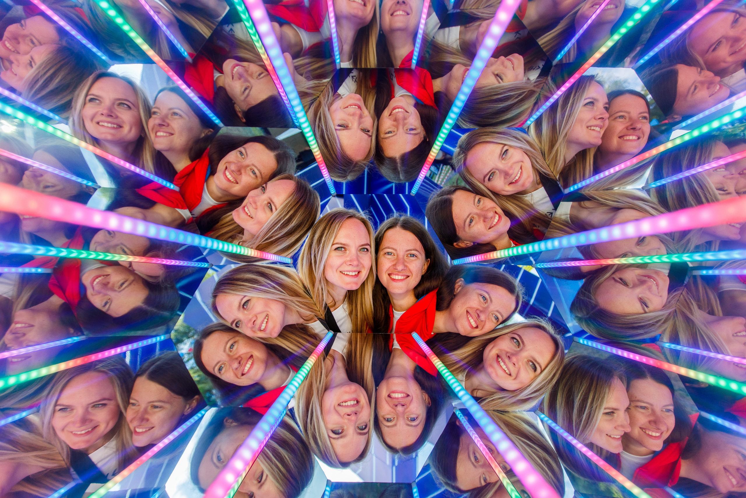 NIX (04.09.2021). Аренды интерактивных фотозон в Харькове