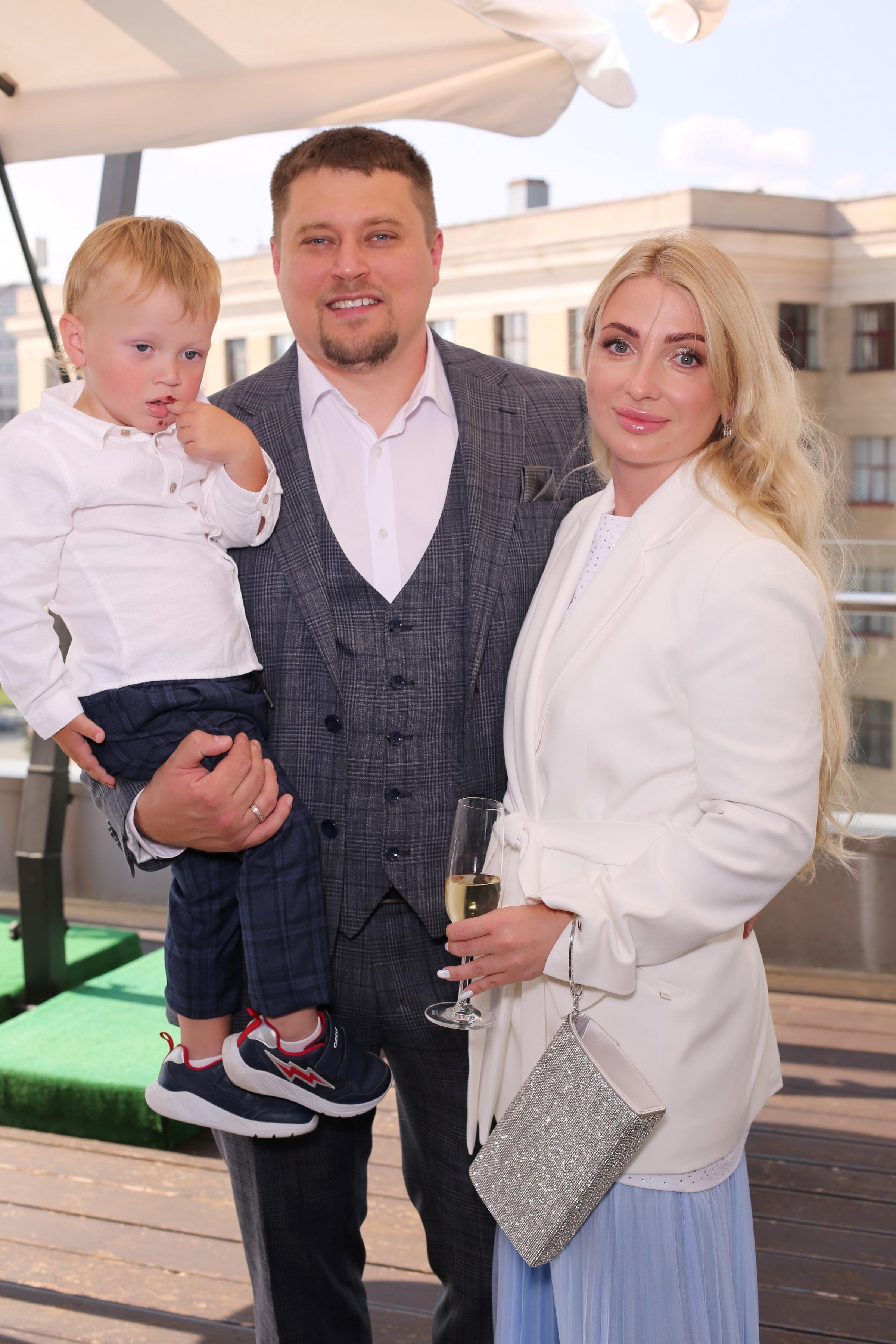 Максим та Іветта (AiR PhotoBox). Оренда інтерактивних фотозон у Харкові