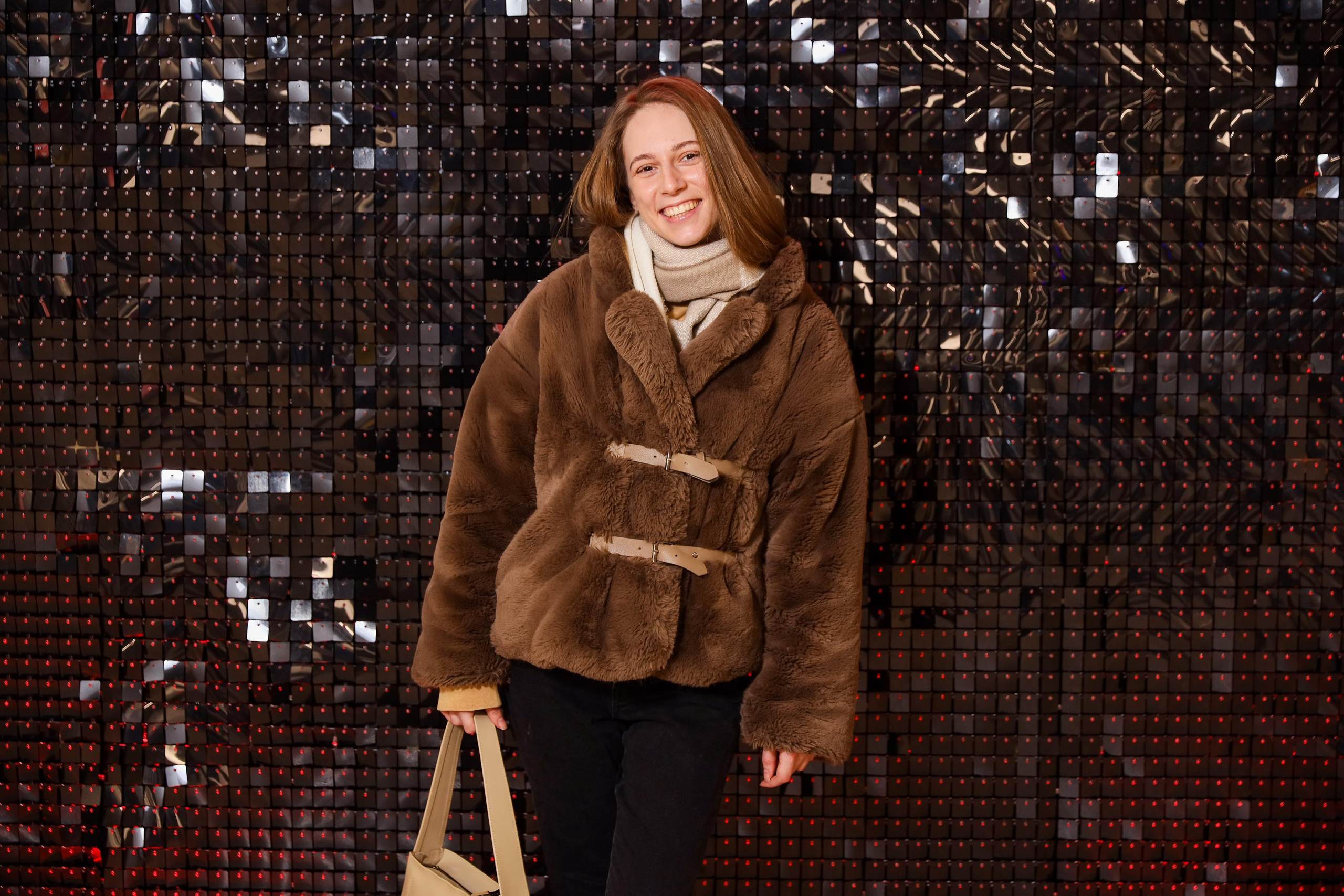 Фотомозаїка на 580 фото для ТРЦ Караван. Аренды интерактивных фотозон в Харькове