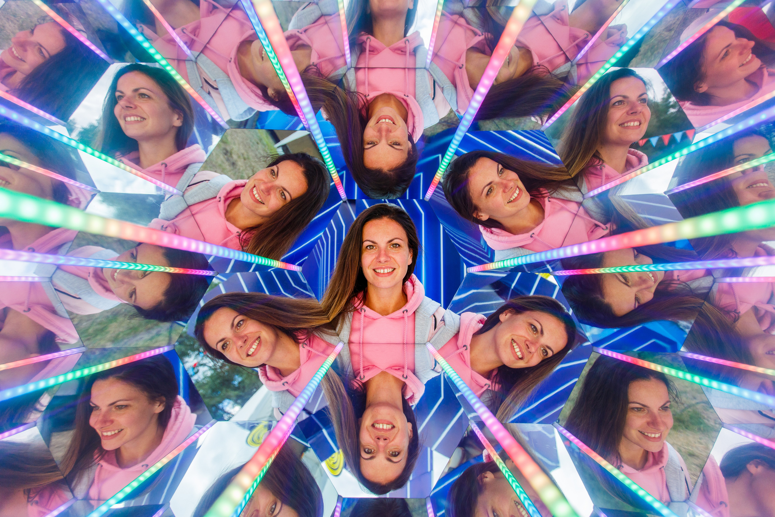 NIX (04.09.2021). Аренды интерактивных фотозон в Харькове