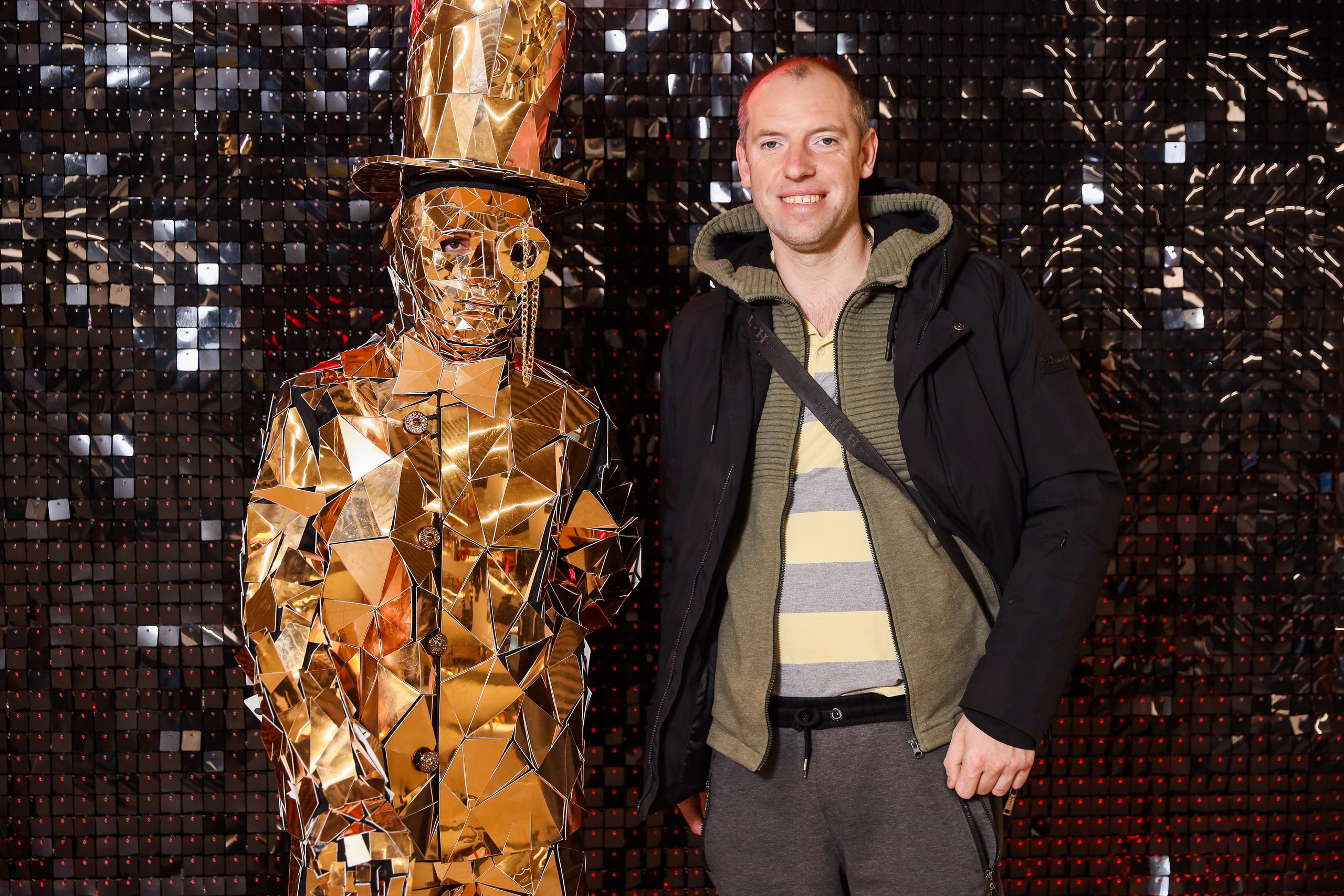 Фотомозаїка на 580 фото для ТРЦ Караван. Аренды интерактивных фотозон в Харькове