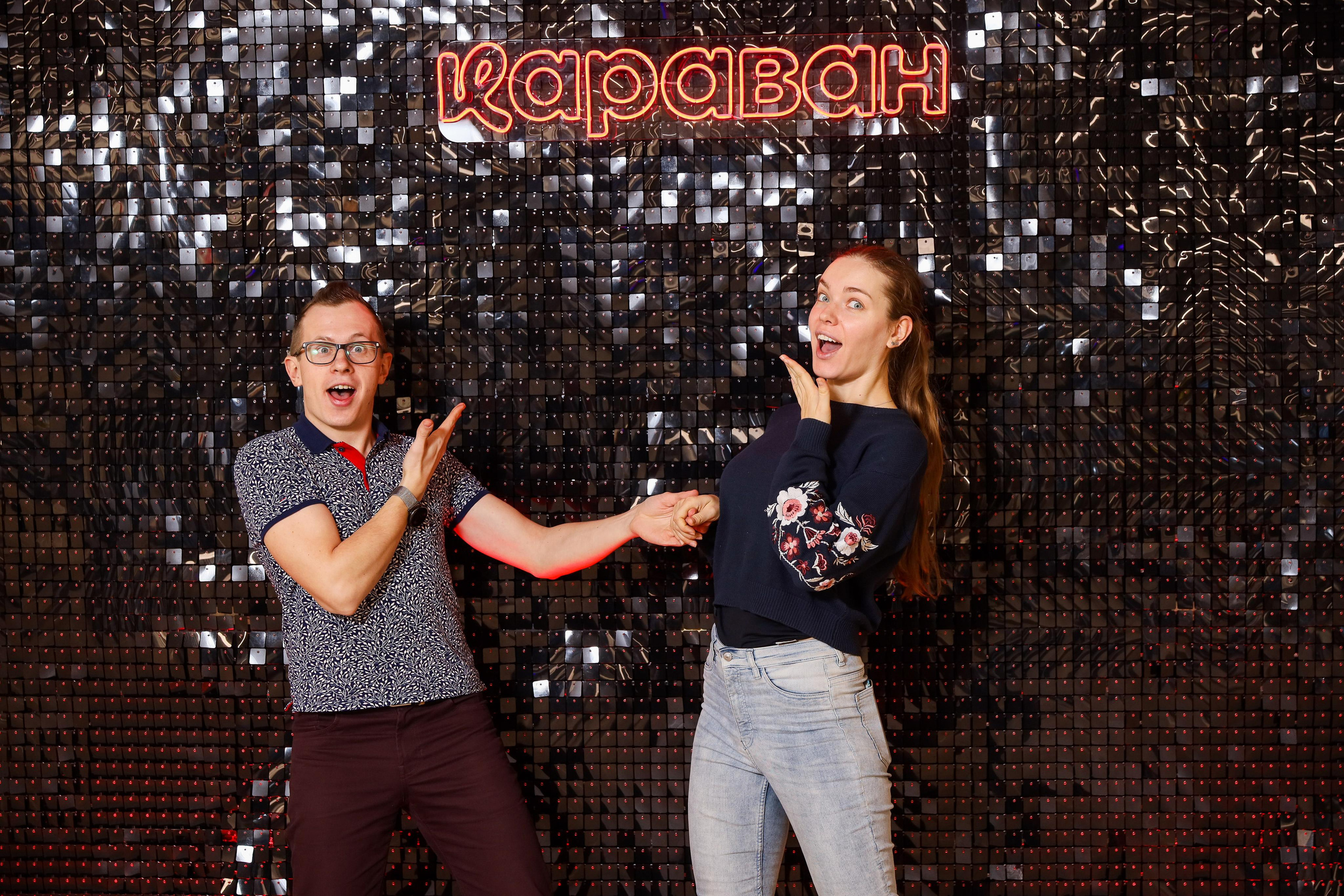 Фотомозаїка на 580 фото для ТРЦ Караван. Аренды интерактивных фотозон в Харькове