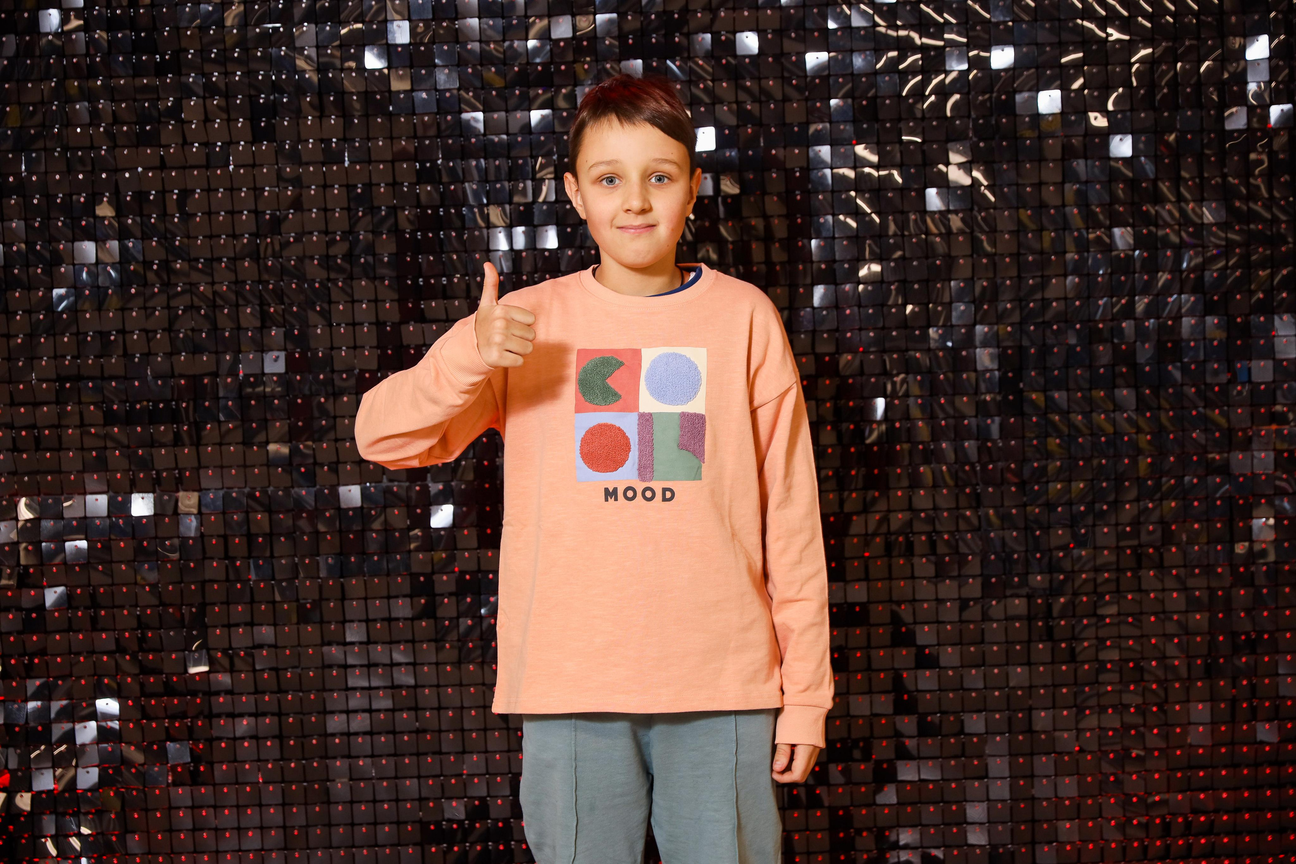 Фотомозаїка на 580 фото для ТРЦ Караван. Аренды интерактивных фотозон в Харькове