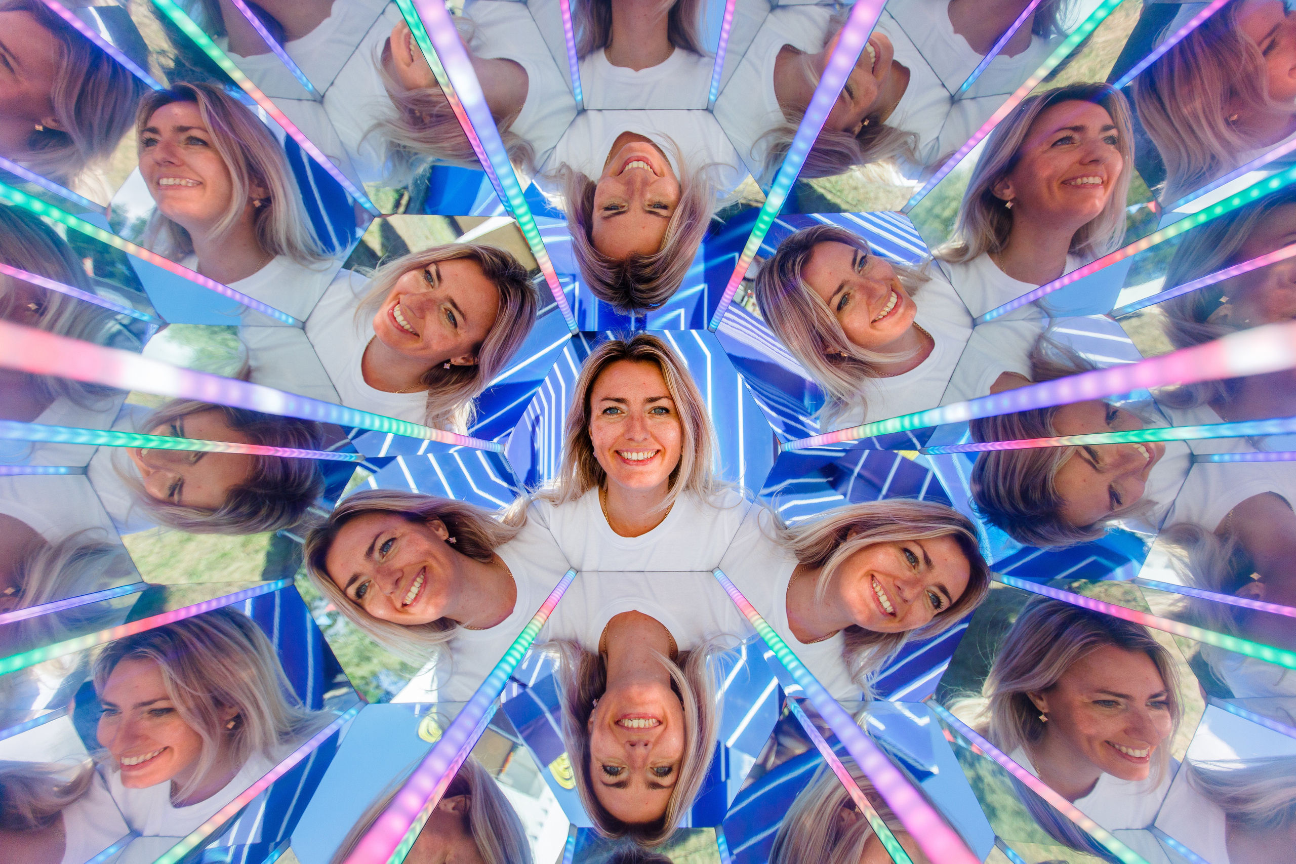 NIX (04.09.2021). Аренды интерактивных фотозон в Харькове