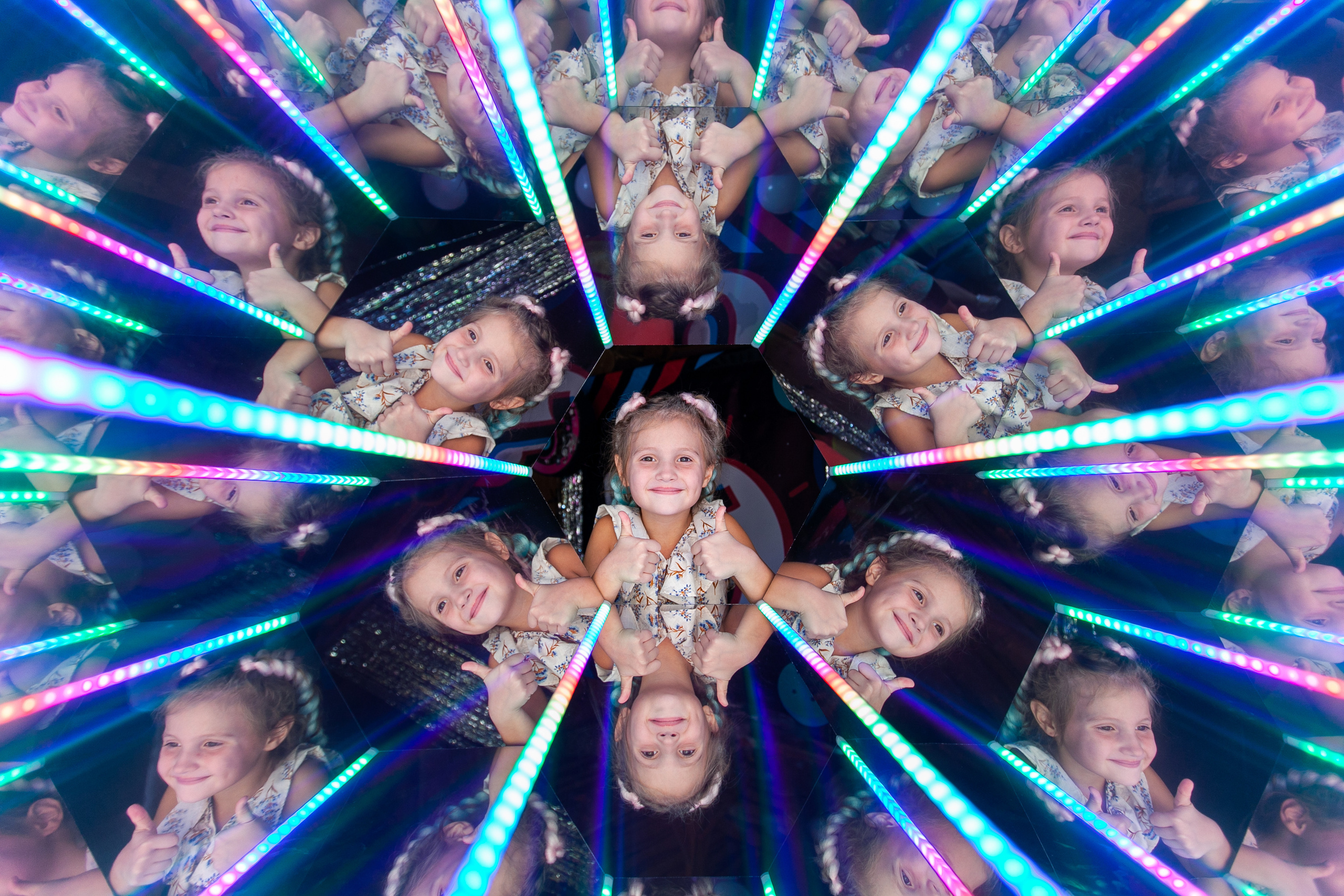 Калейдоскоп 28.08.2021. Аренды интерактивных фотозон в Харькове