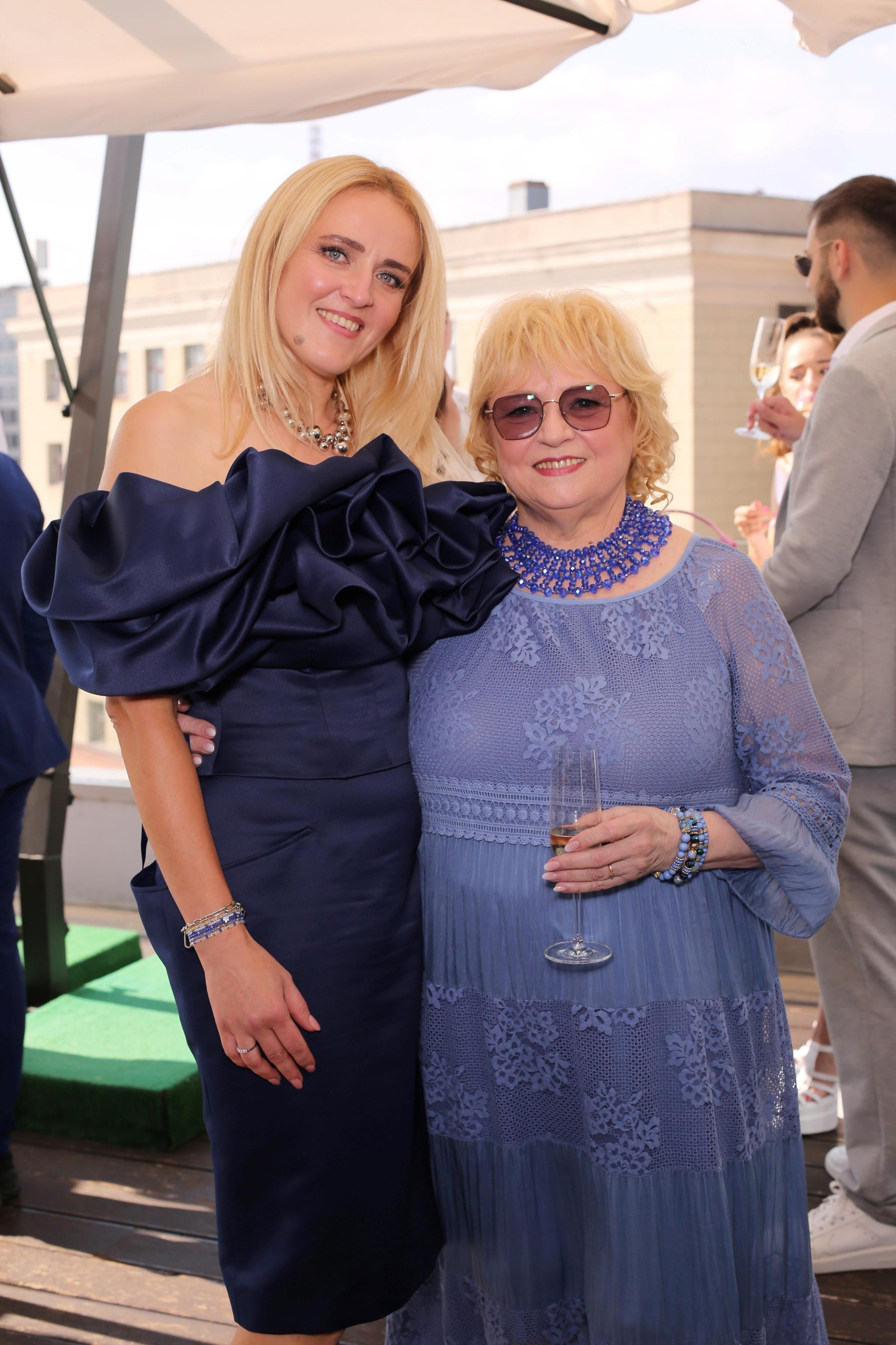 Максим та Іветта (AiR PhotoBox). Оренда інтерактивних фотозон у Харкові