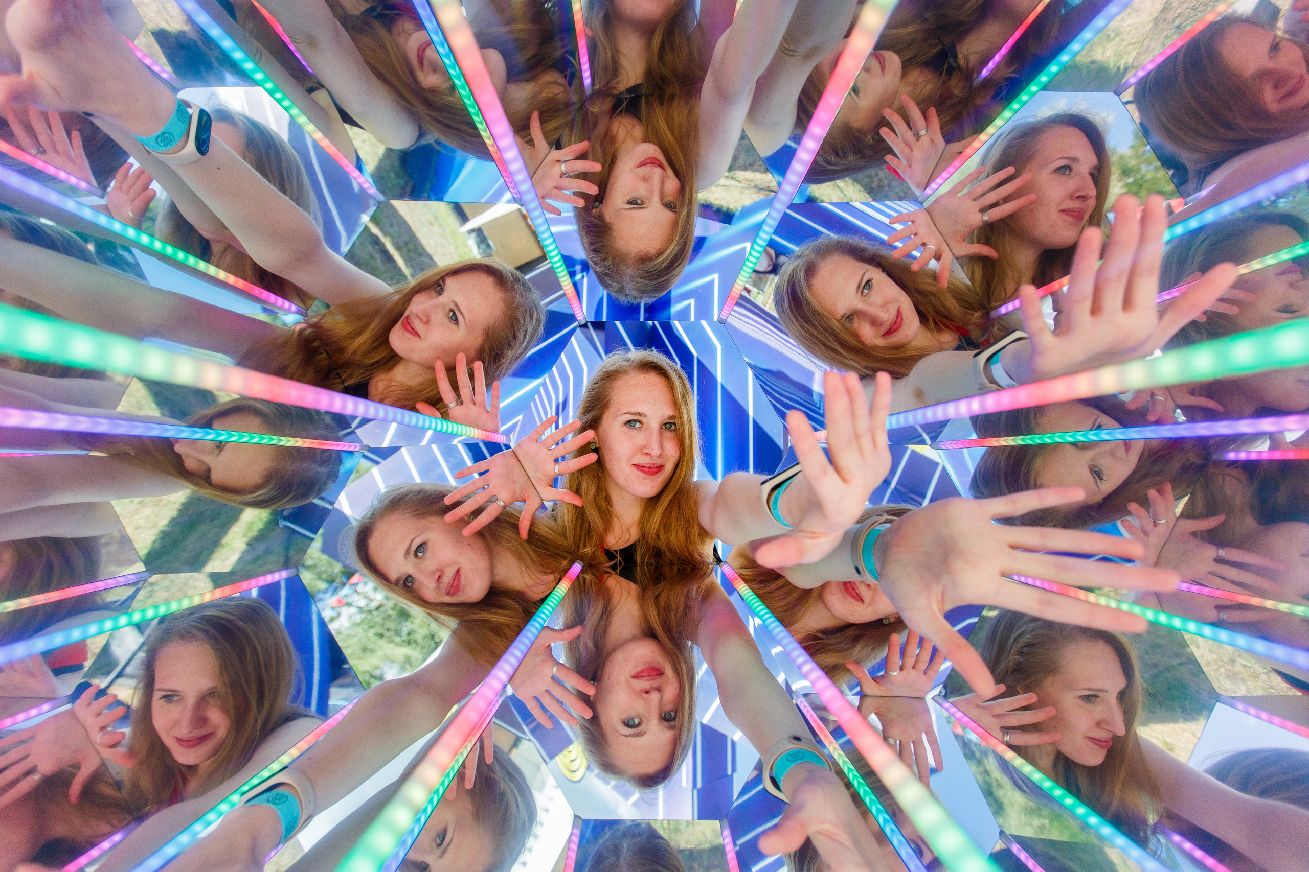 NIX (04.09.2021). Аренды интерактивных фотозон в Харькове