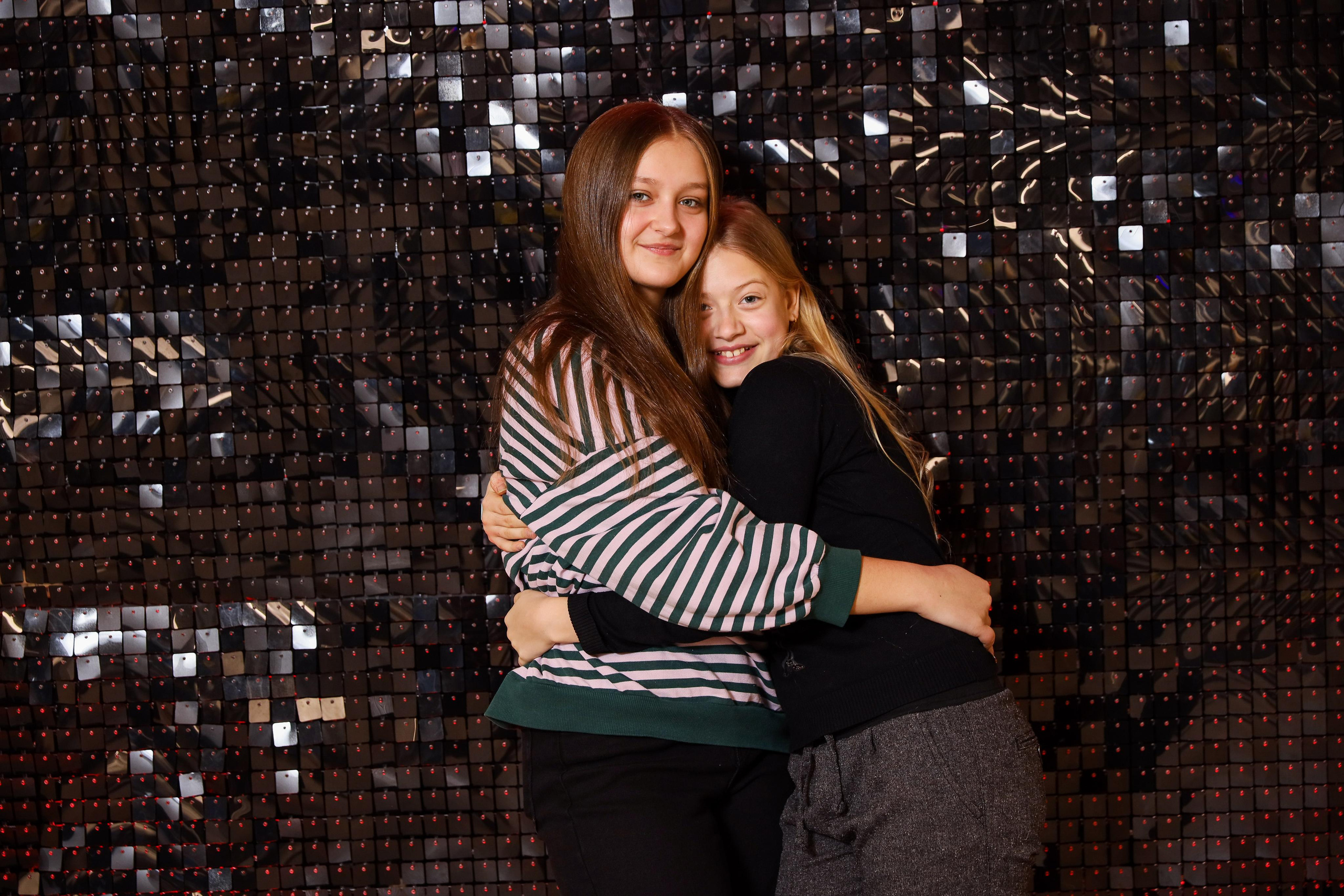 Фотомозаїка на 580 фото для ТРЦ Караван. Аренды интерактивных фотозон в Харькове