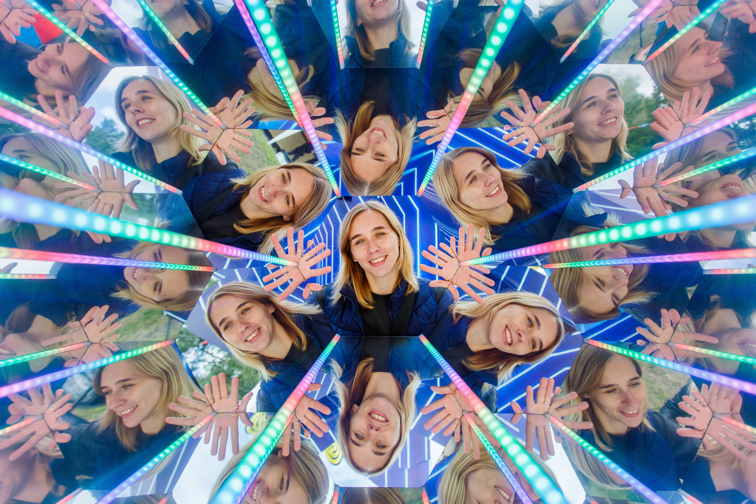 NIX (04.09.2021). Аренды интерактивных фотозон в Харькове