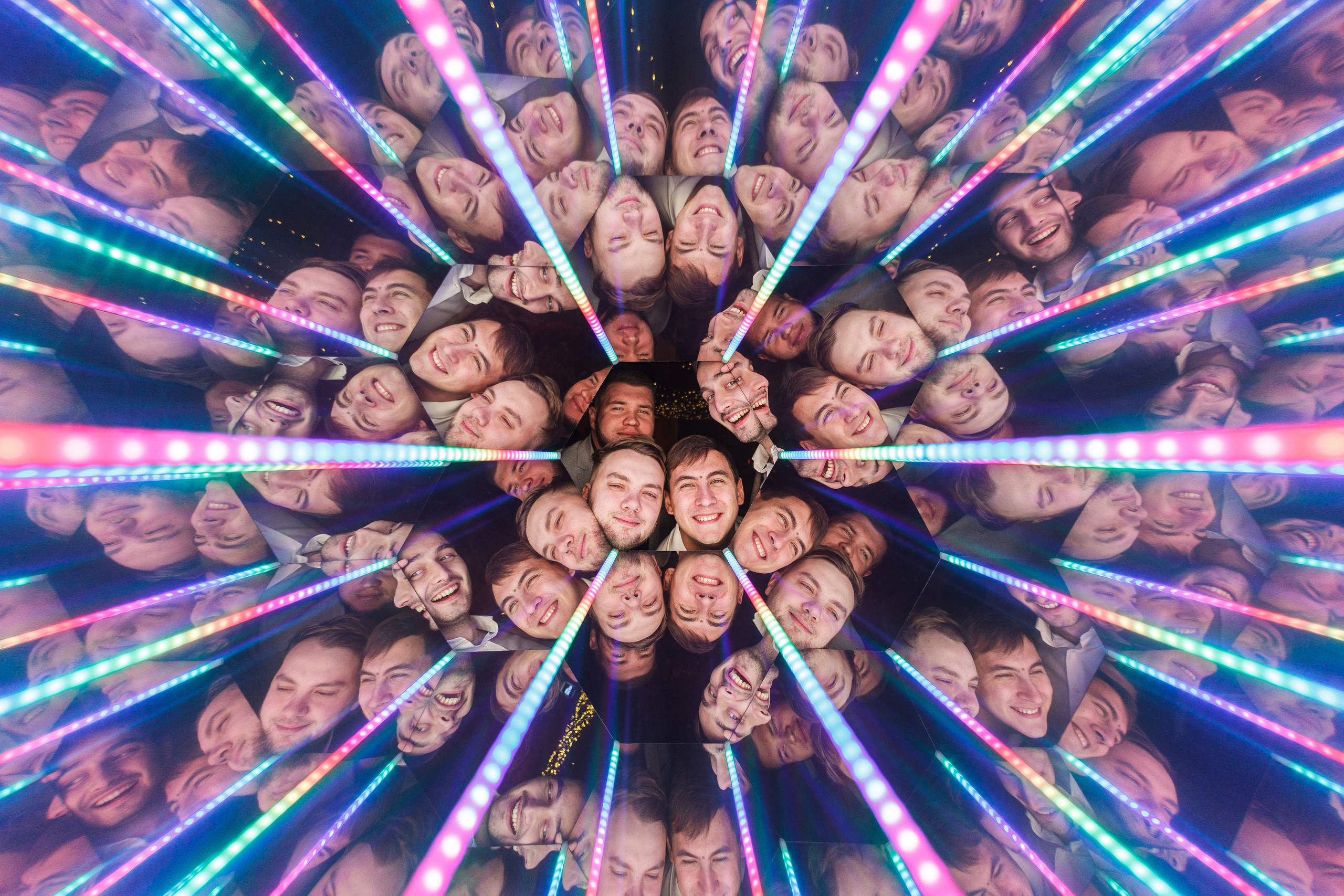 Калейдоскоп на свадьбе Алексея и Ання. Аренды интерактивных фотозон в Харькове