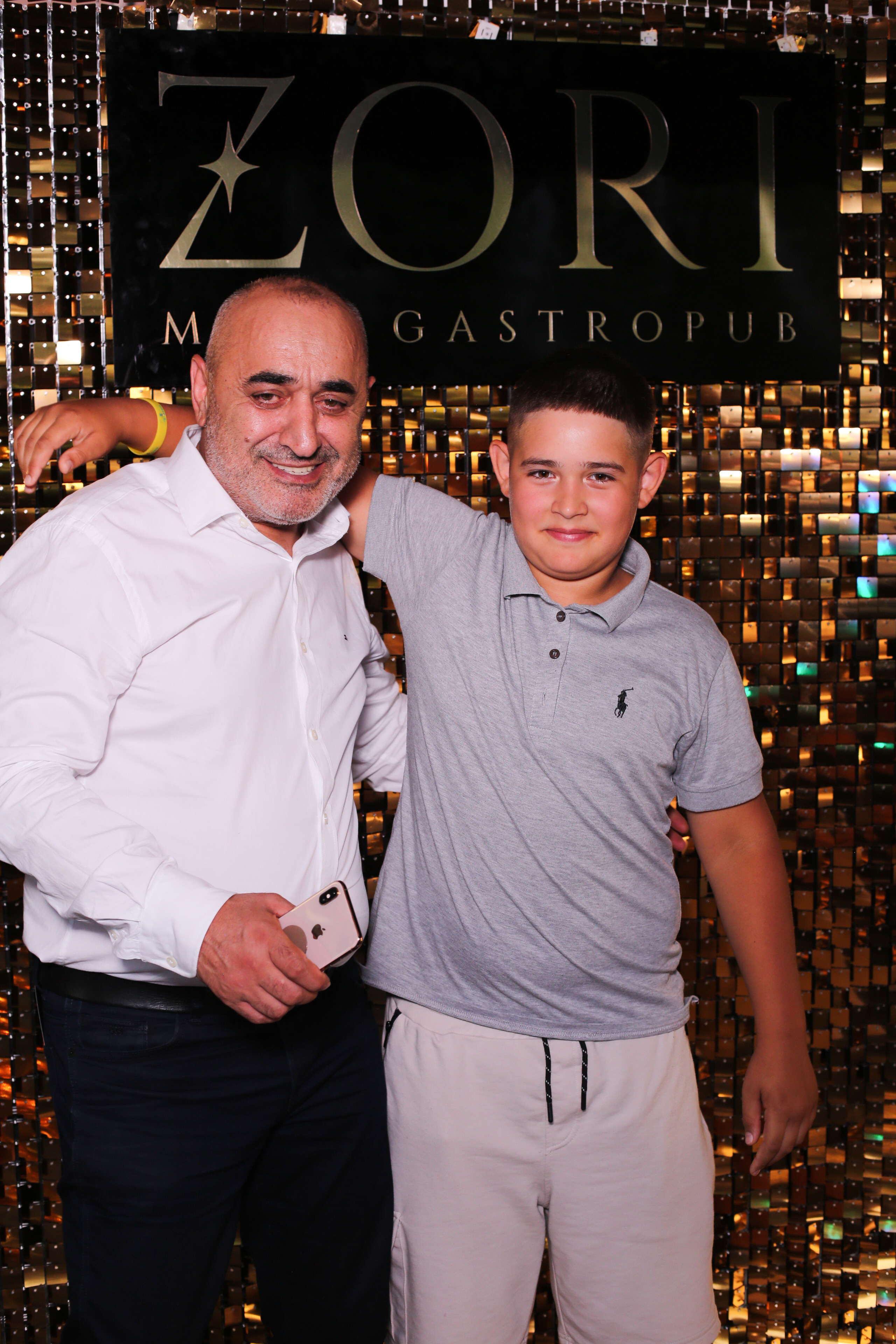 ДН Zori. Аренды интерактивных фотозон в Харькове