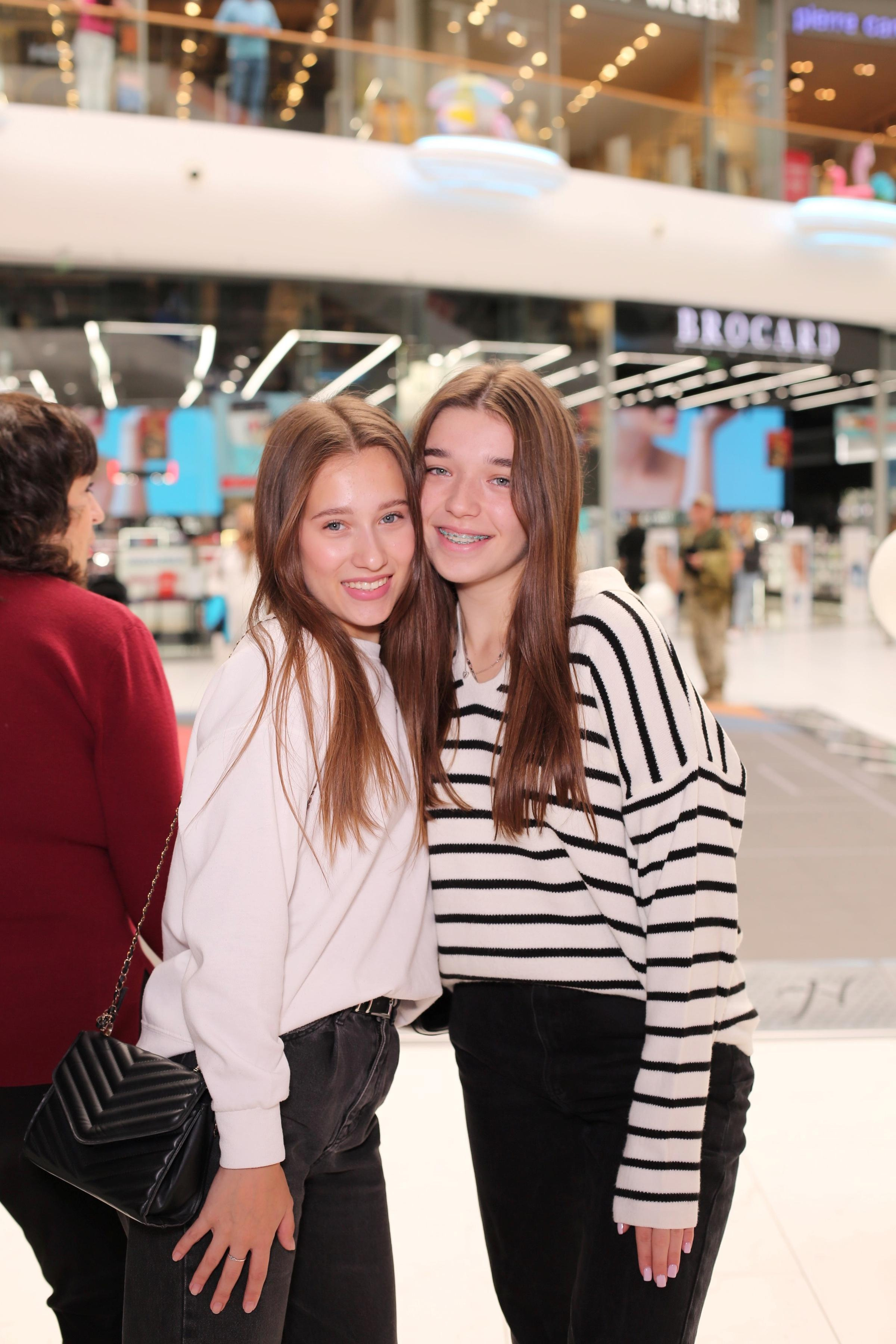 911 для НФАУ. Аренды интерактивных фотозон в Харькове