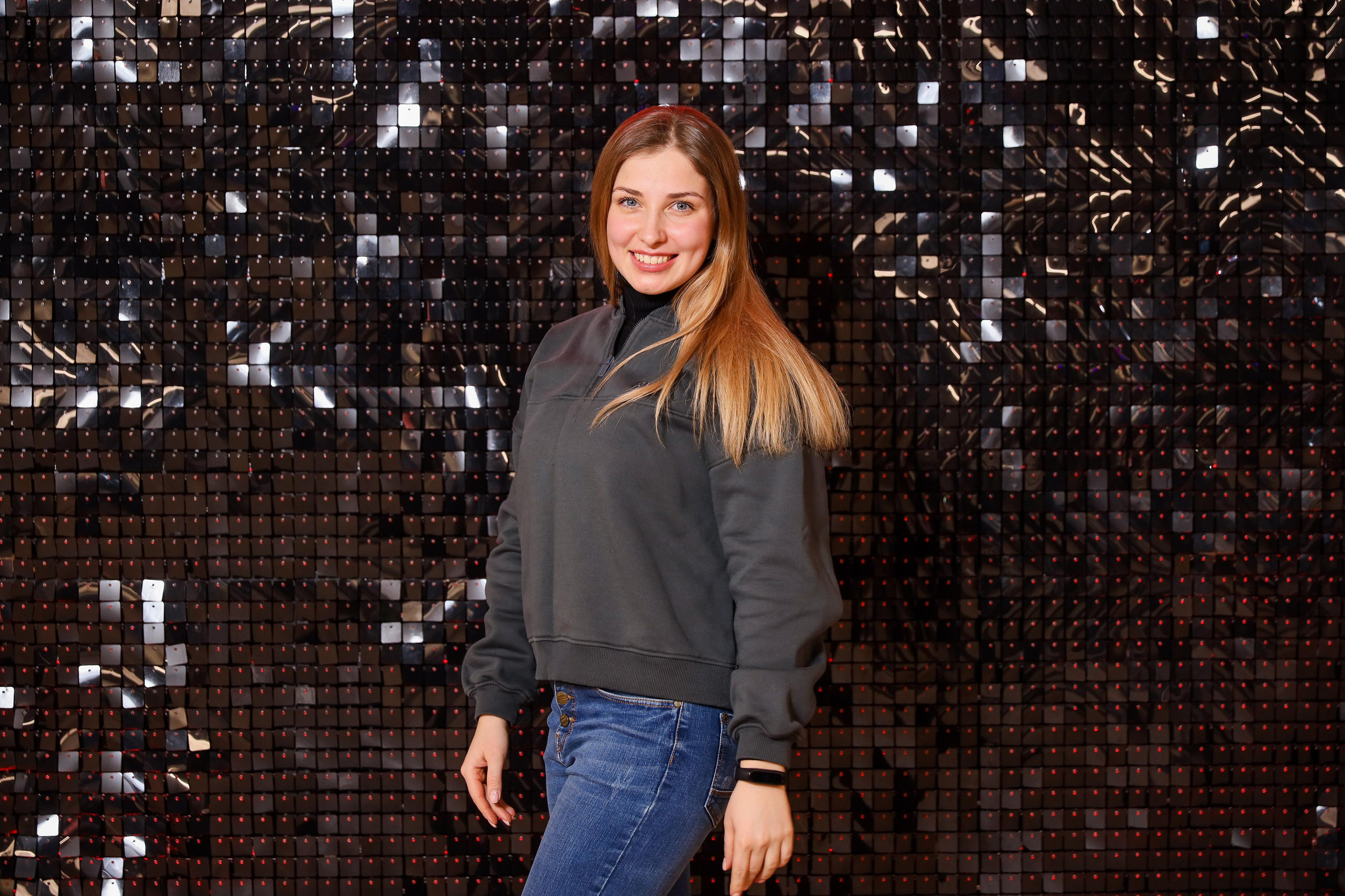 Фотомозаїка на 580 фото для ТРЦ Караван. Аренды интерактивных фотозон в Харькове