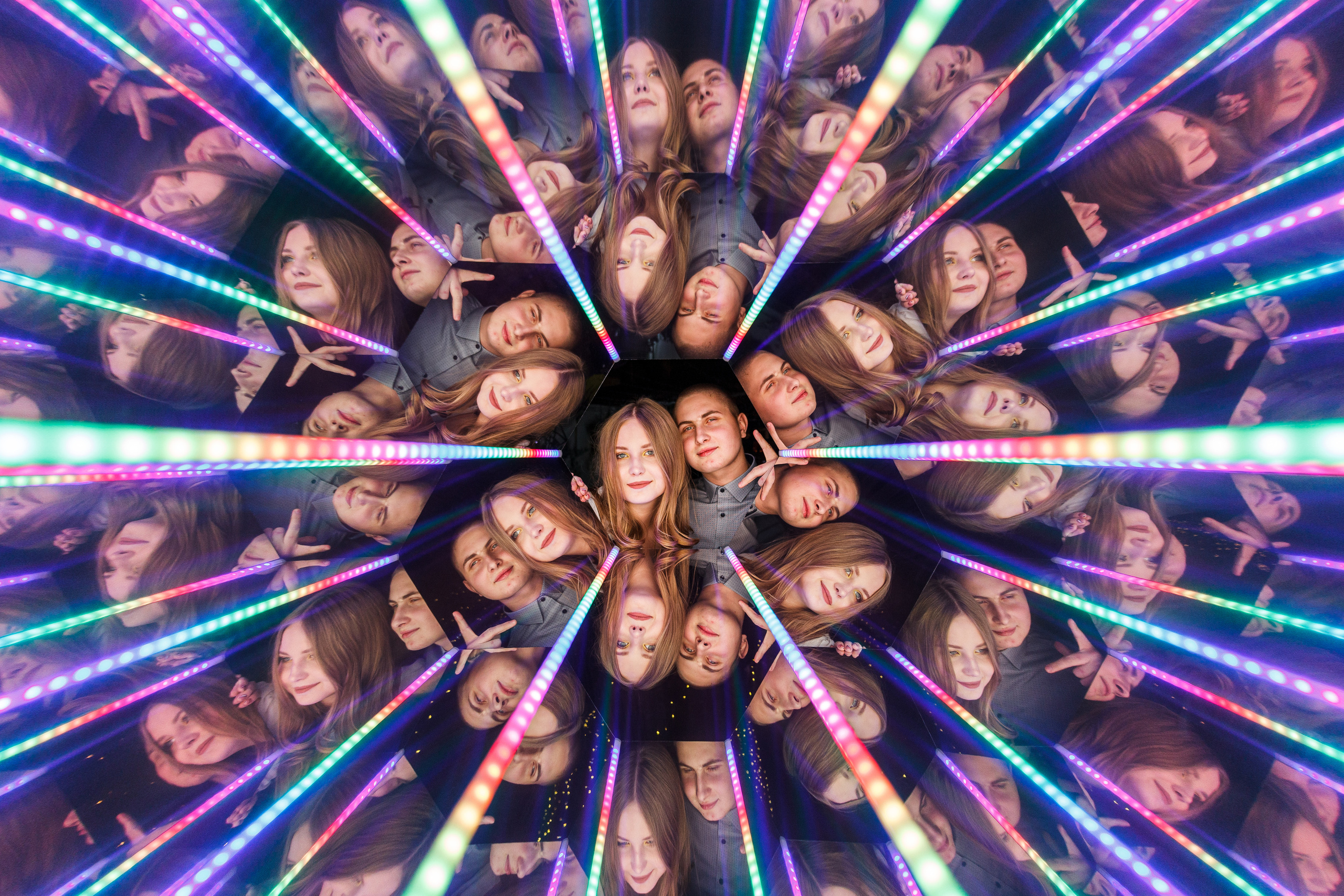 Калейдоскоп на свадьбе Алексея и Ання. Аренды интерактивных фотозон в Харькове