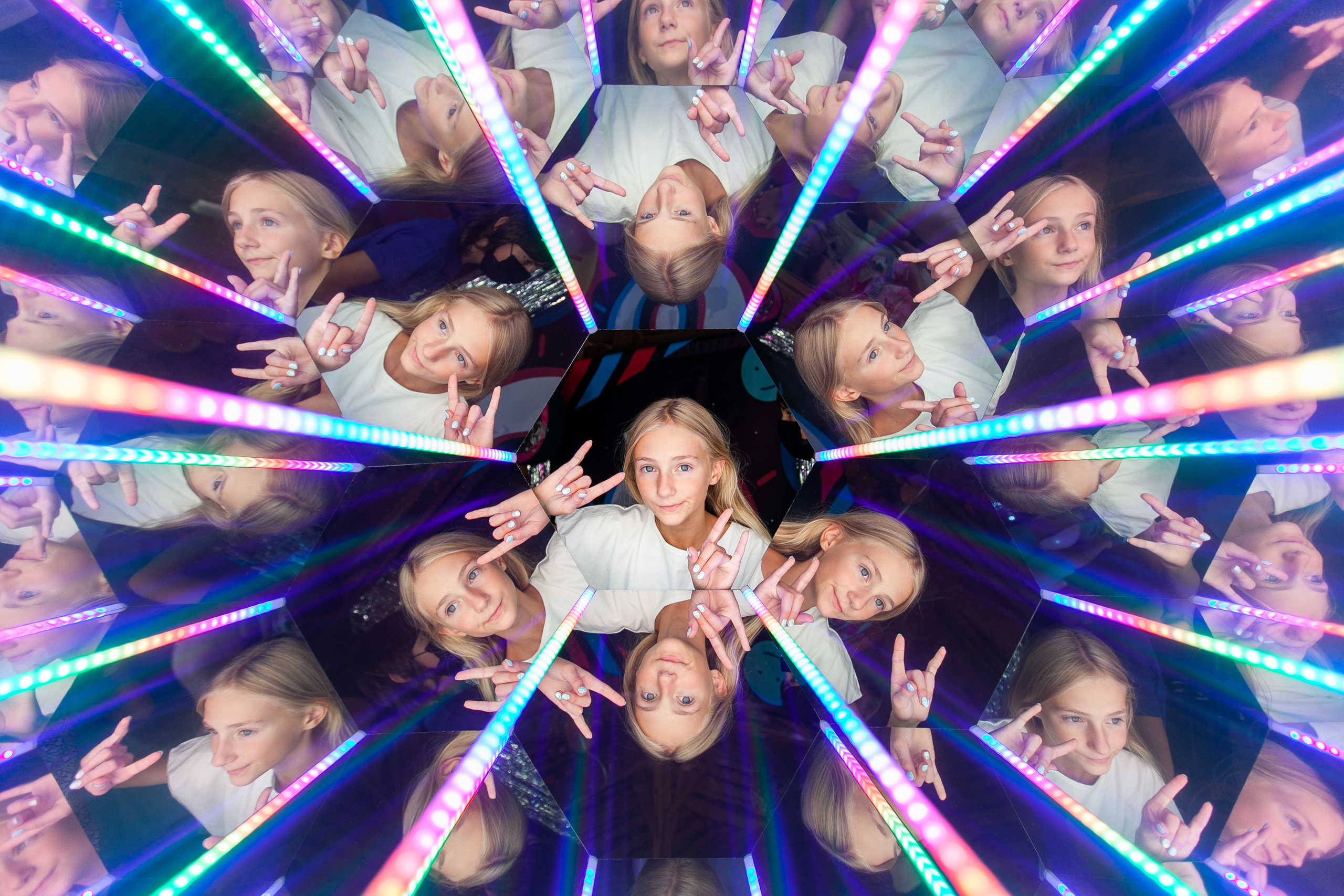 Калейдоскоп 28.08.2021. Аренды интерактивных фотозон в Харькове