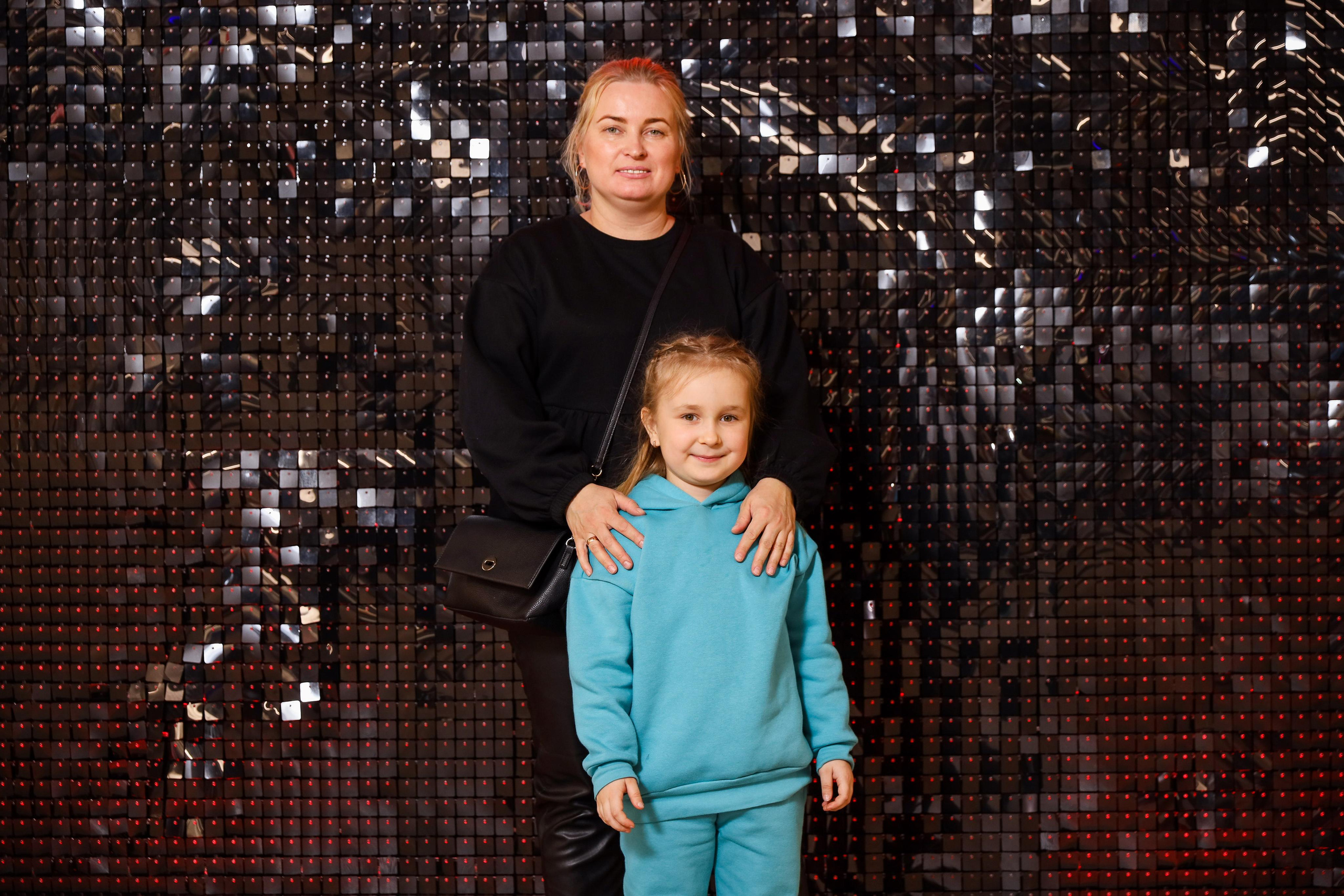 Фотомозаїка на 580 фото для ТРЦ Караван. Аренды интерактивных фотозон в Харькове