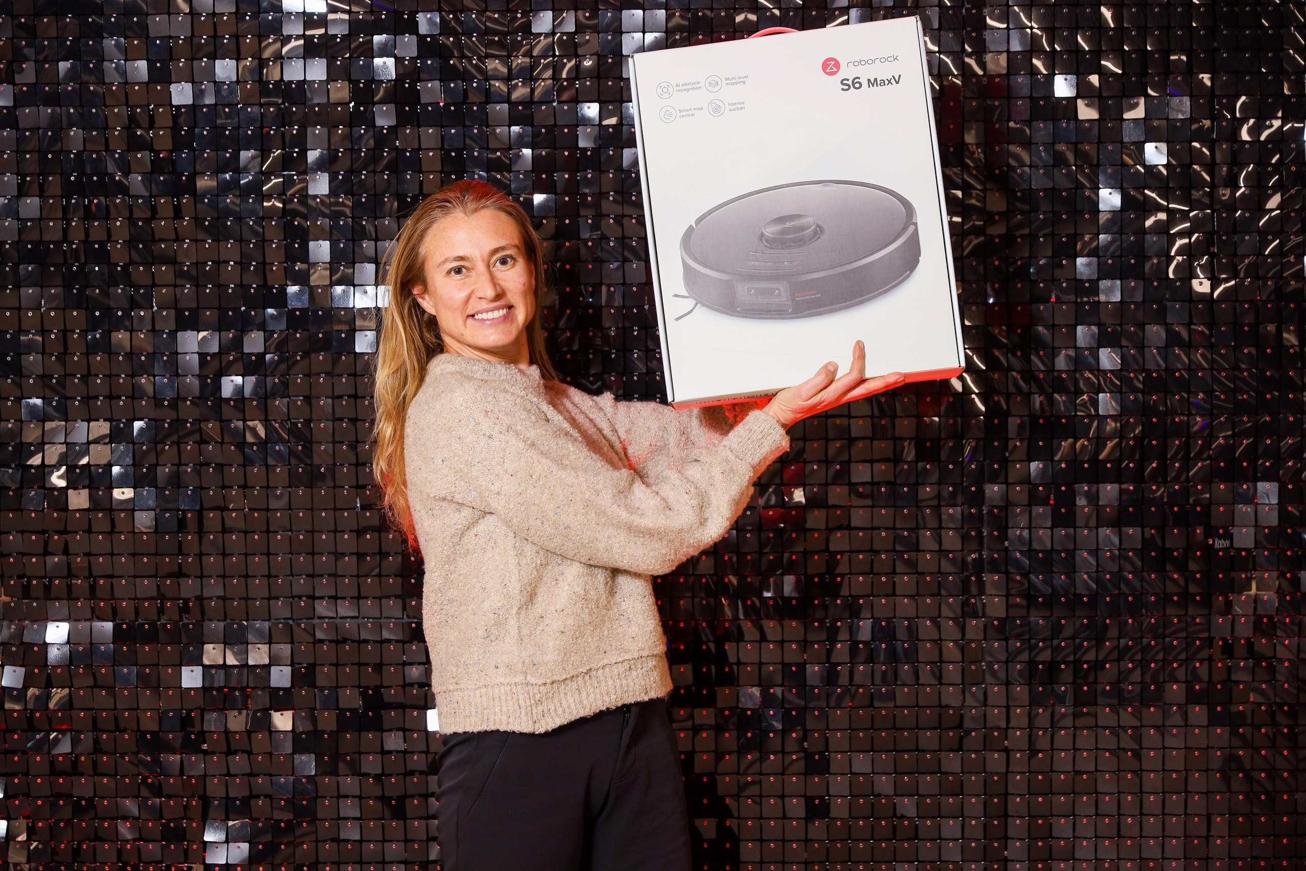 Фотомозаїка на 580 фото для ТРЦ Караван. Аренды интерактивных фотозон в Харькове