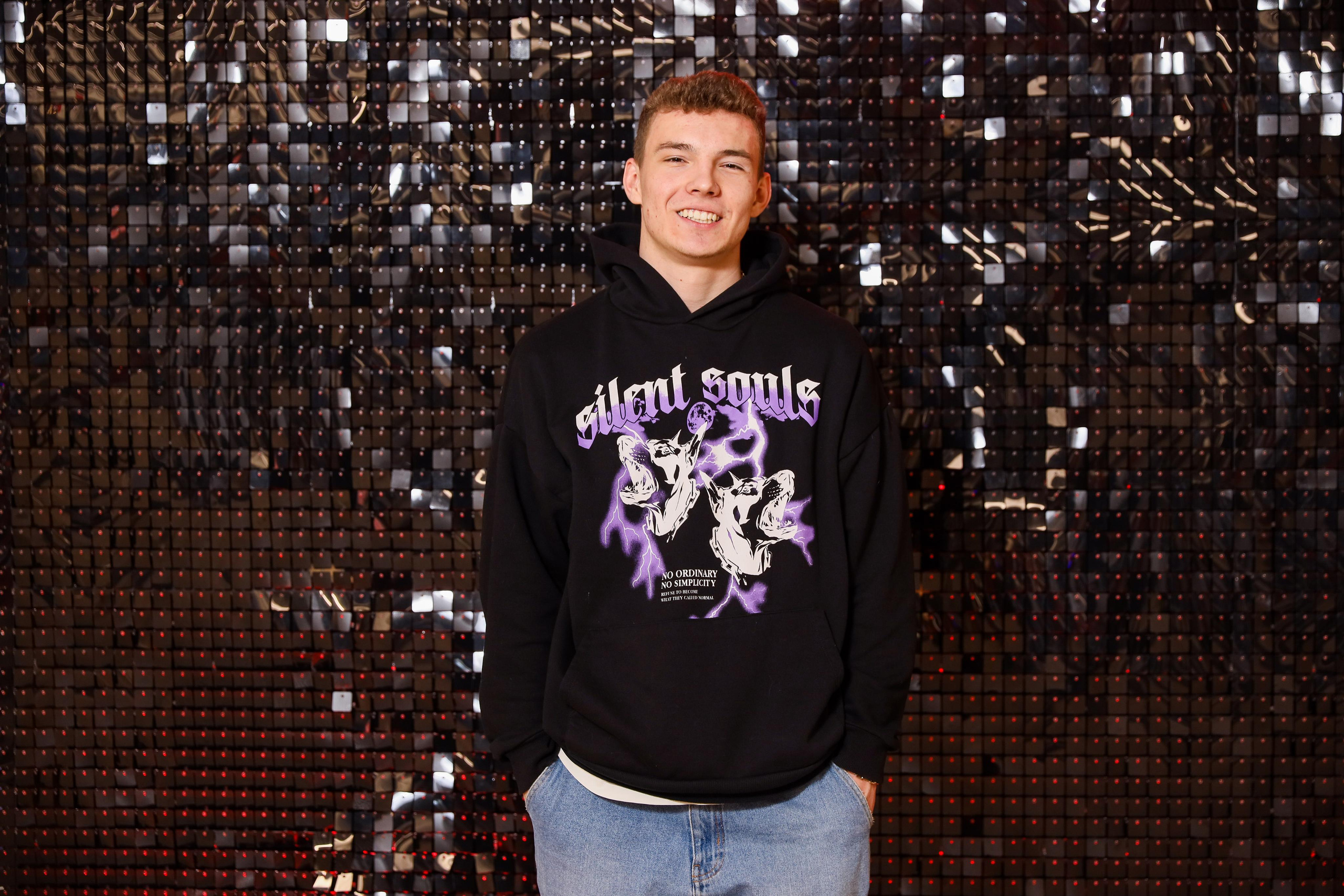 Фотомозаїка на 580 фото для ТРЦ Караван. Аренды интерактивных фотозон в Харькове