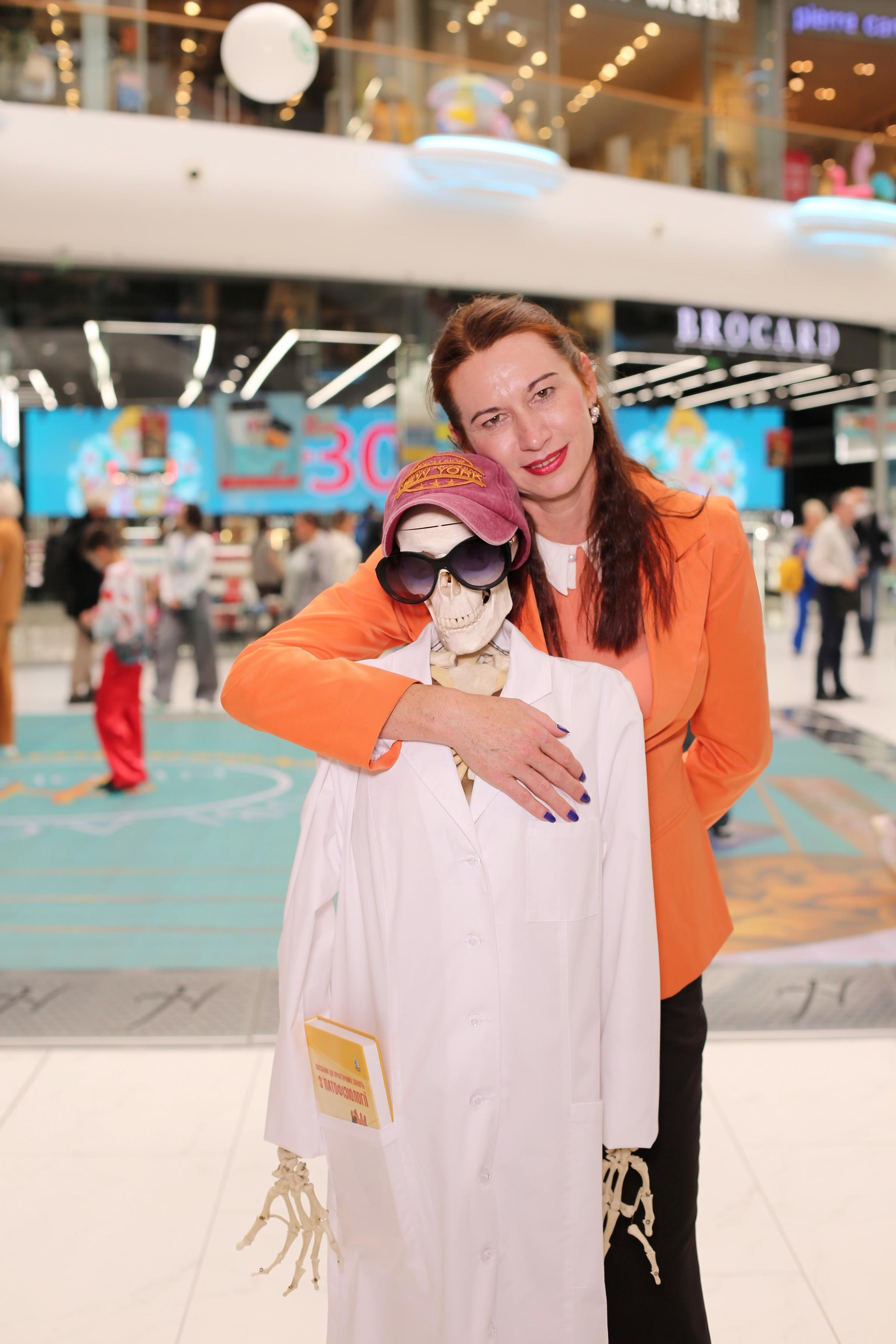 911 для НФАУ. Аренды интерактивных фотозон в Харькове