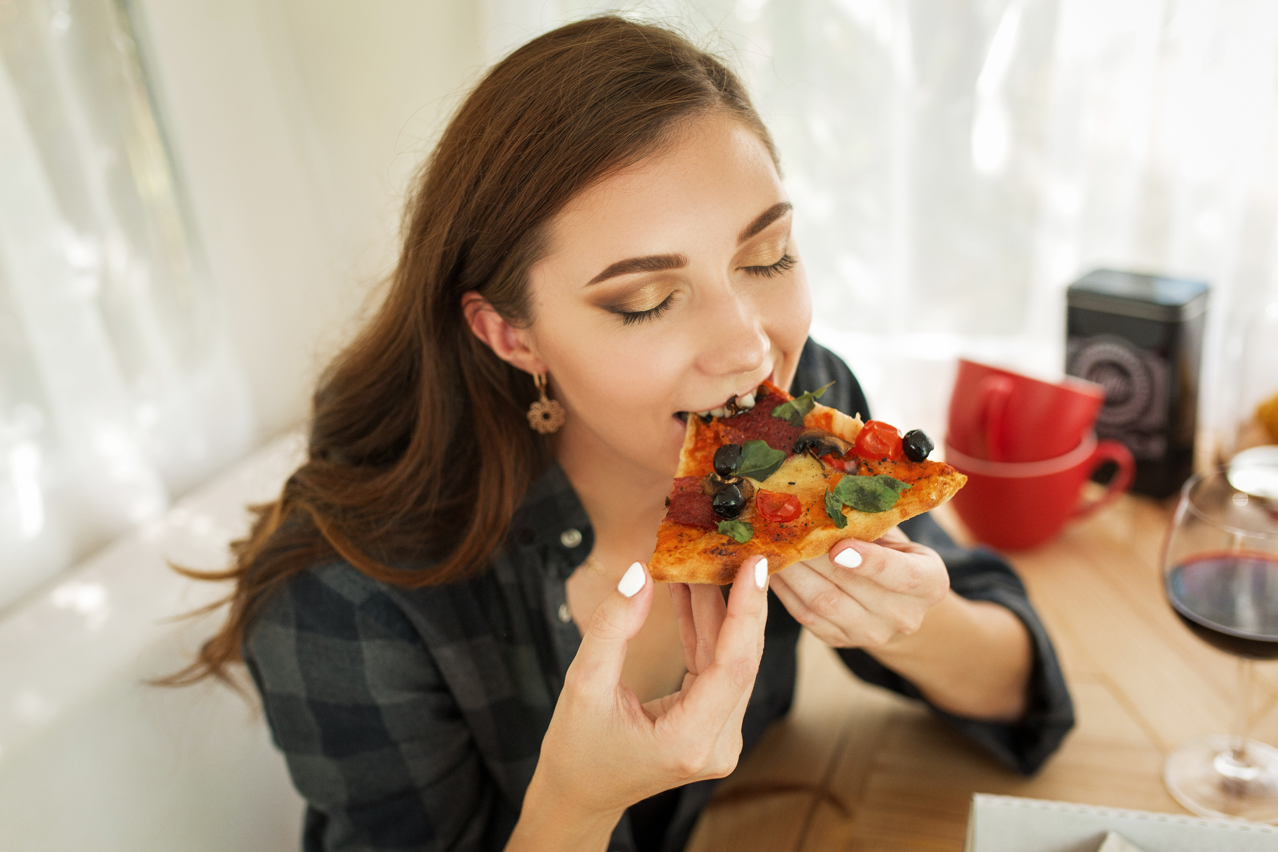 Алина и Катя (Кемпинг). Аренды интерактивных фотозон в Харькове