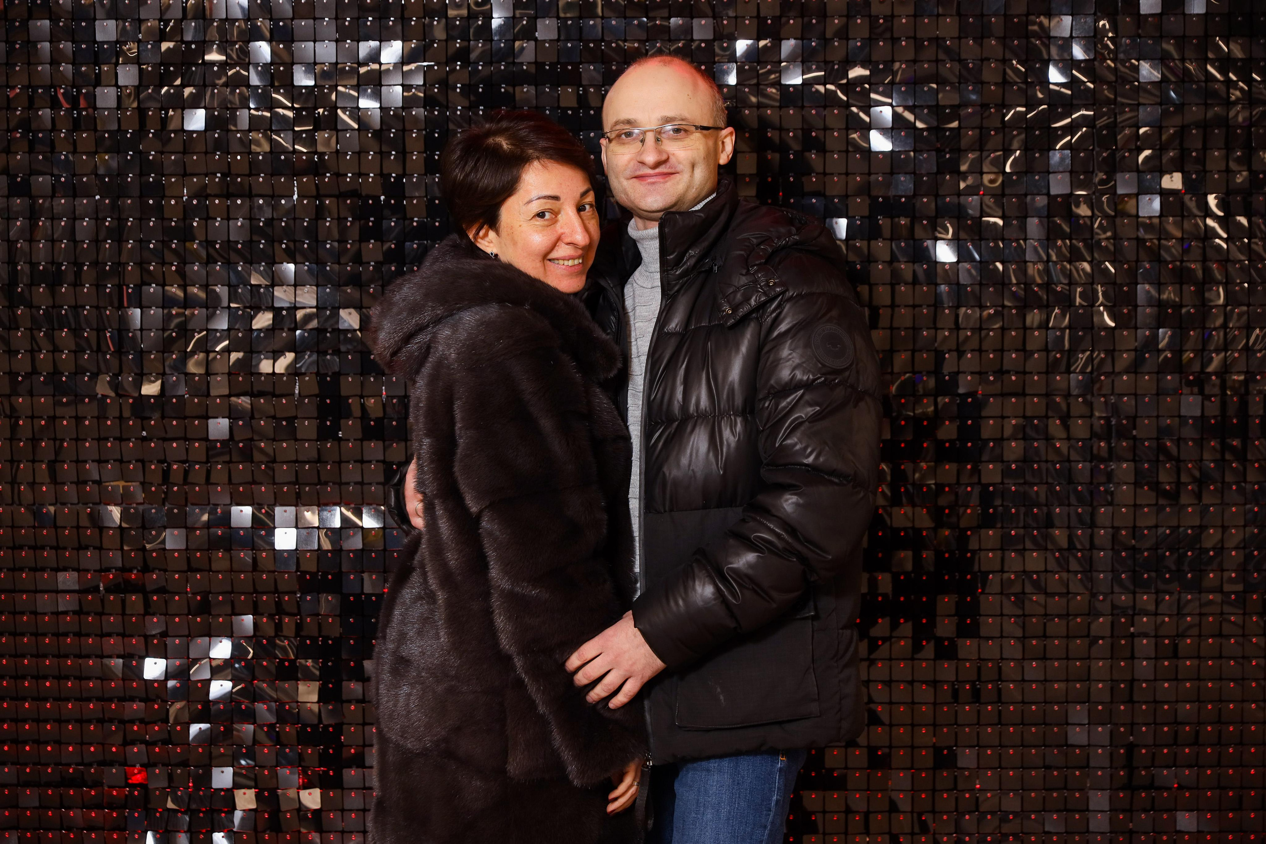 Фотомозаїка на 580 фото для ТРЦ Караван. Аренды интерактивных фотозон в Харькове