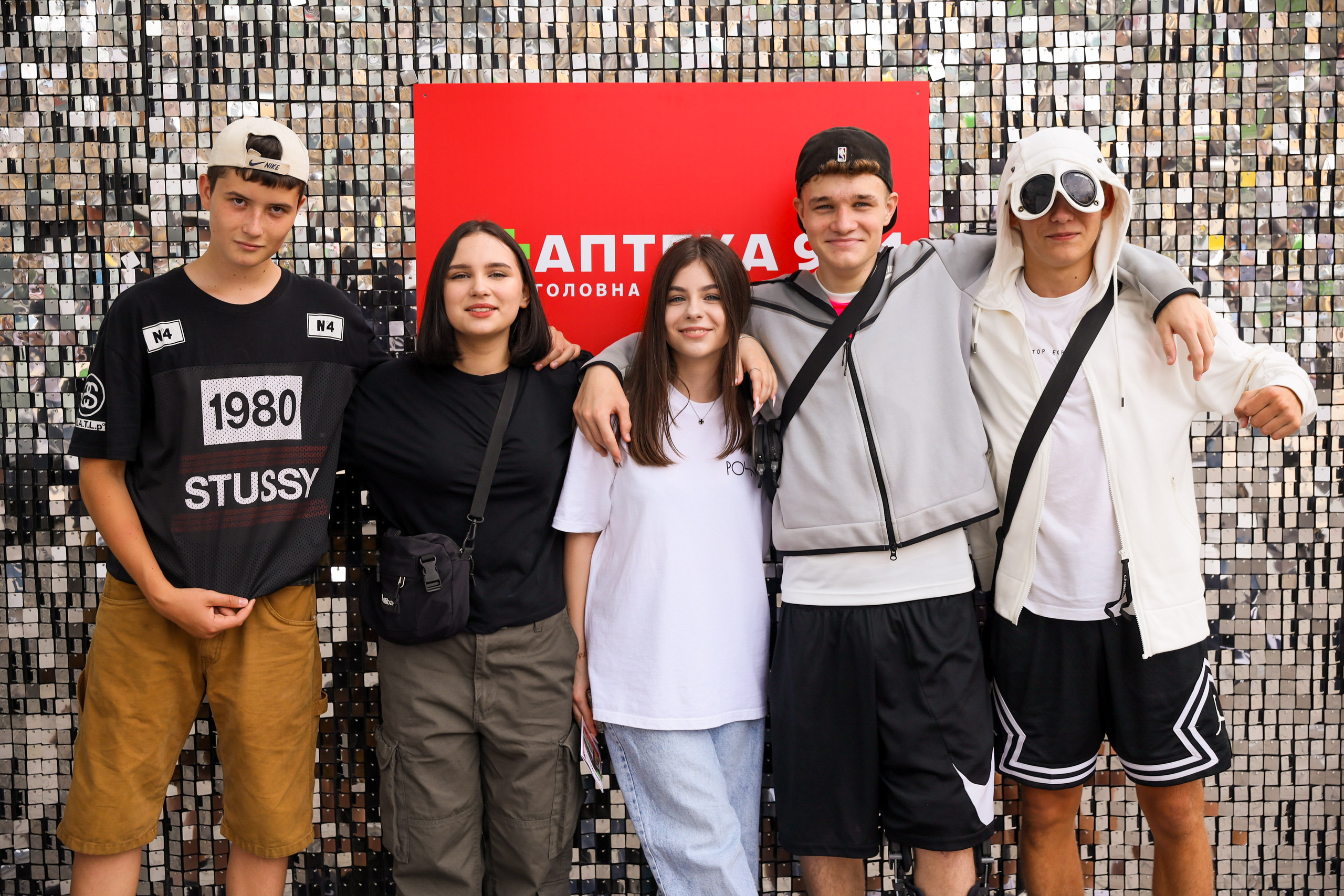 Аптека 911 (Фотомозаїка). Аренды интерактивных фотозон в Харькове