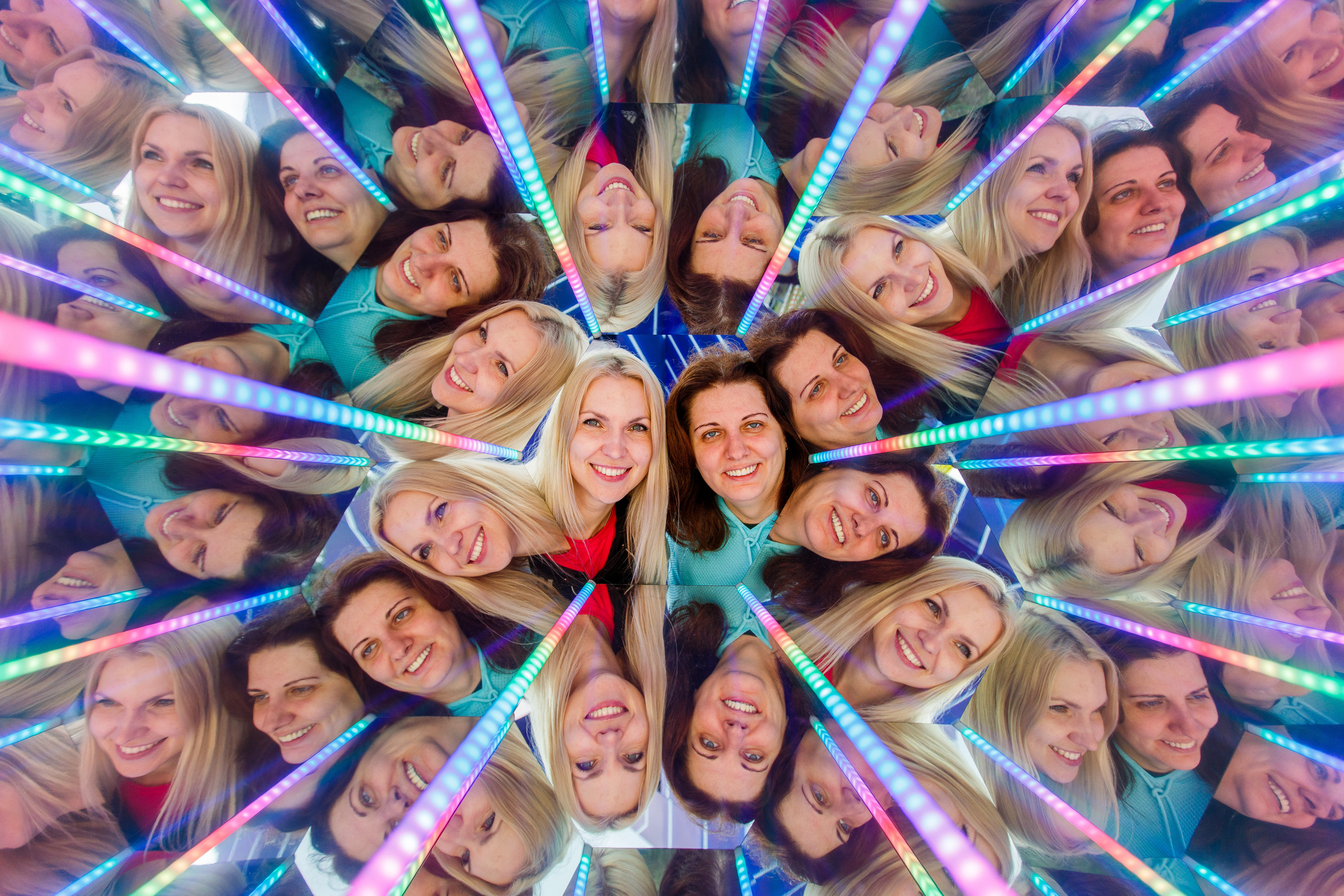 NIX (04.09.2021). Аренды интерактивных фотозон в Харькове