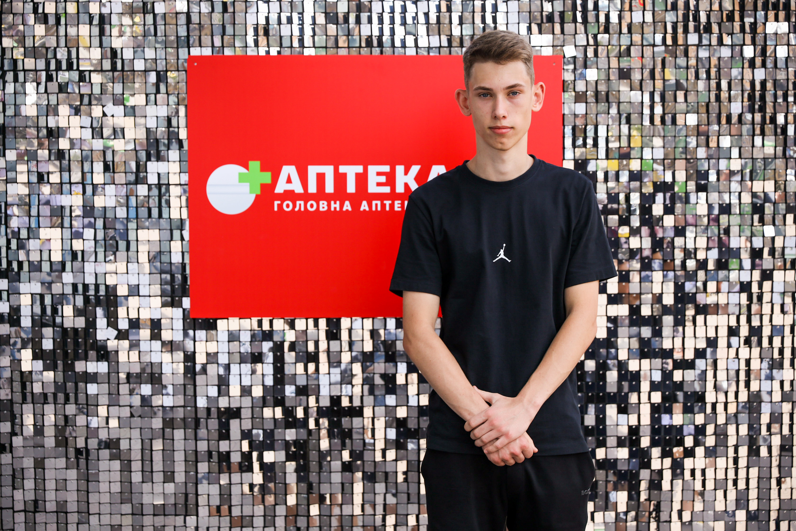 Аптека 911 (Фотомозаїка). Аренды интерактивных фотозон в Харькове