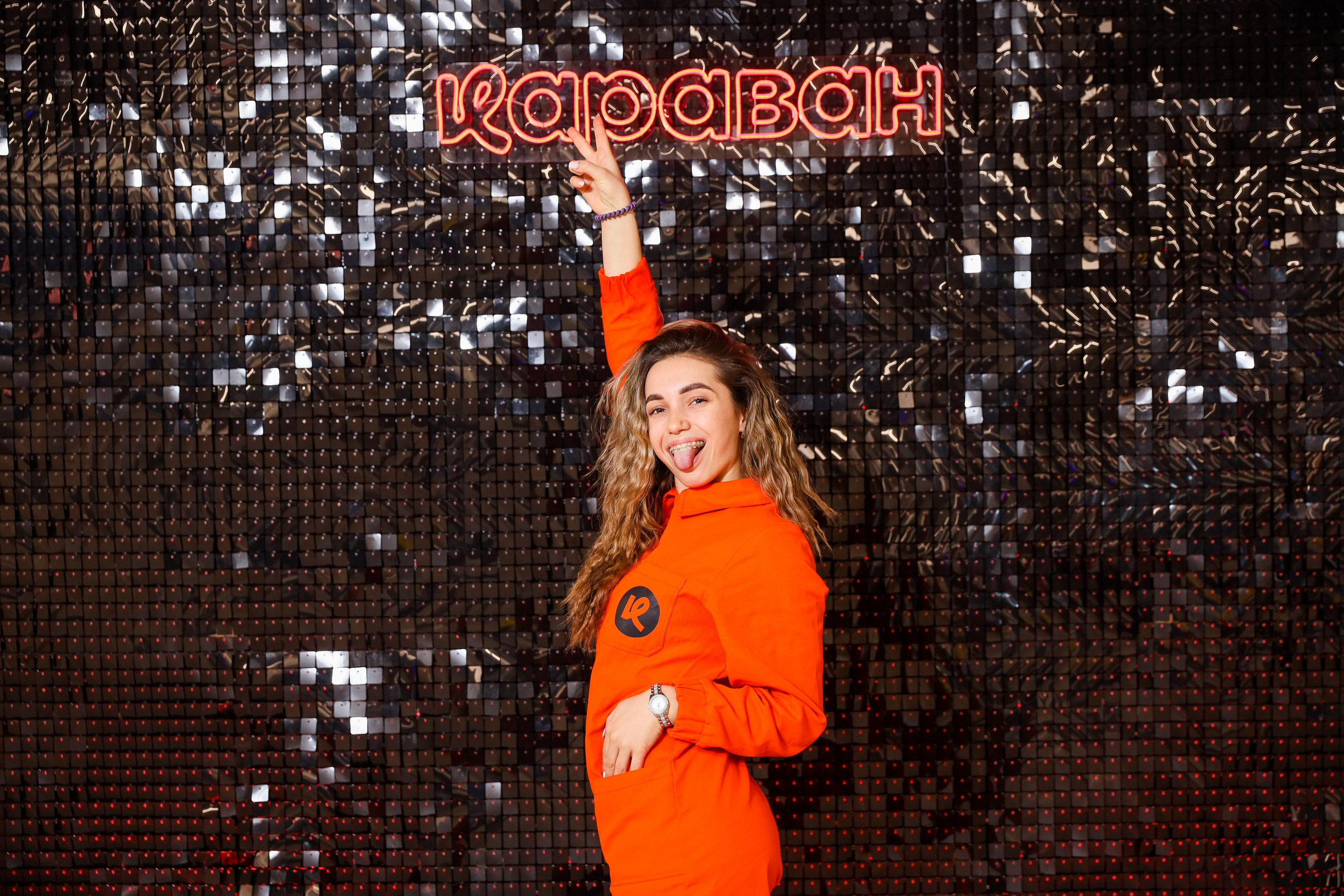 Фотомозаїка на 580 фото для ТРЦ Караван. Аренды интерактивных фотозон в Харькове