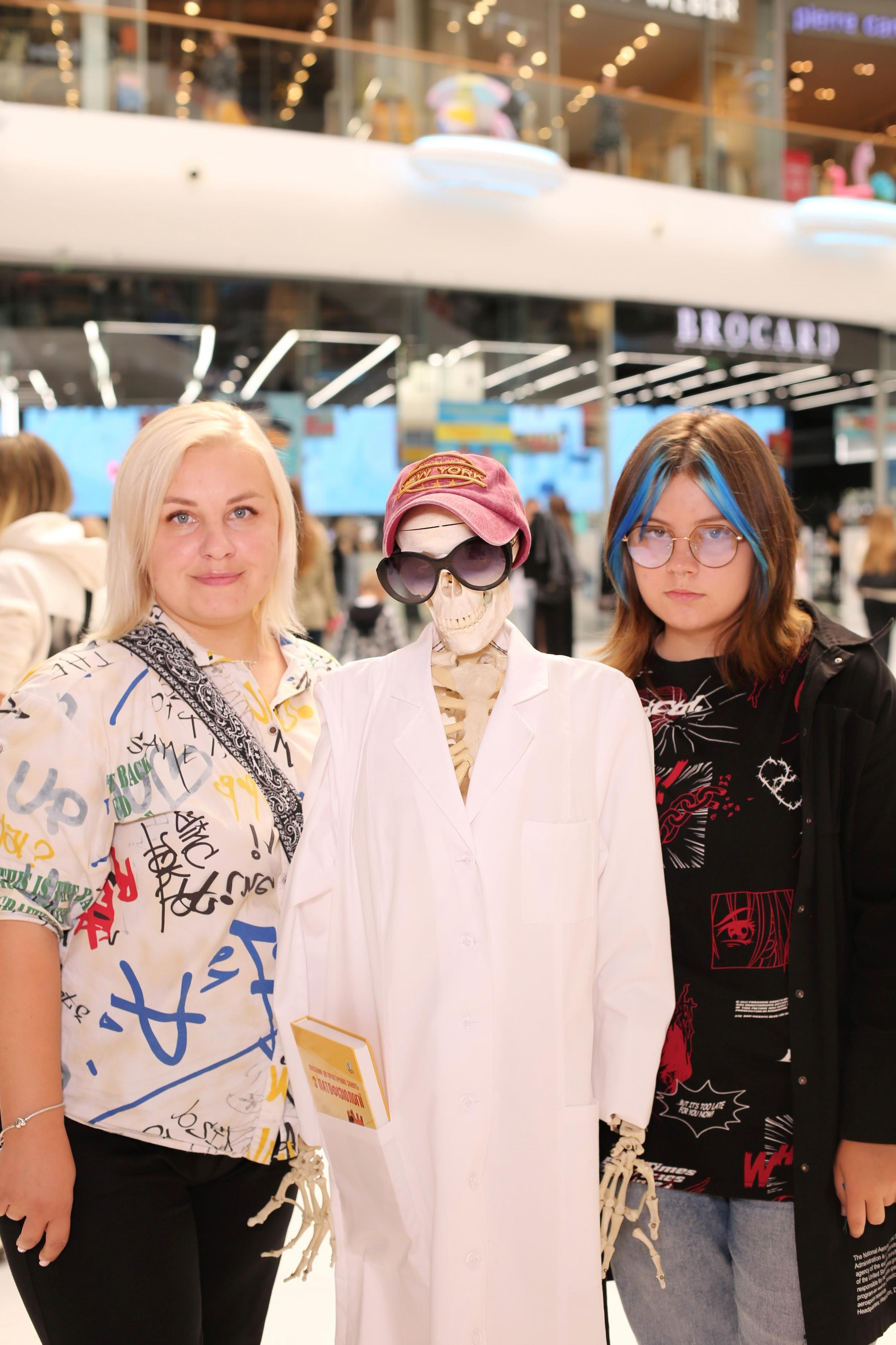 911 для НФАУ. Аренды интерактивных фотозон в Харькове