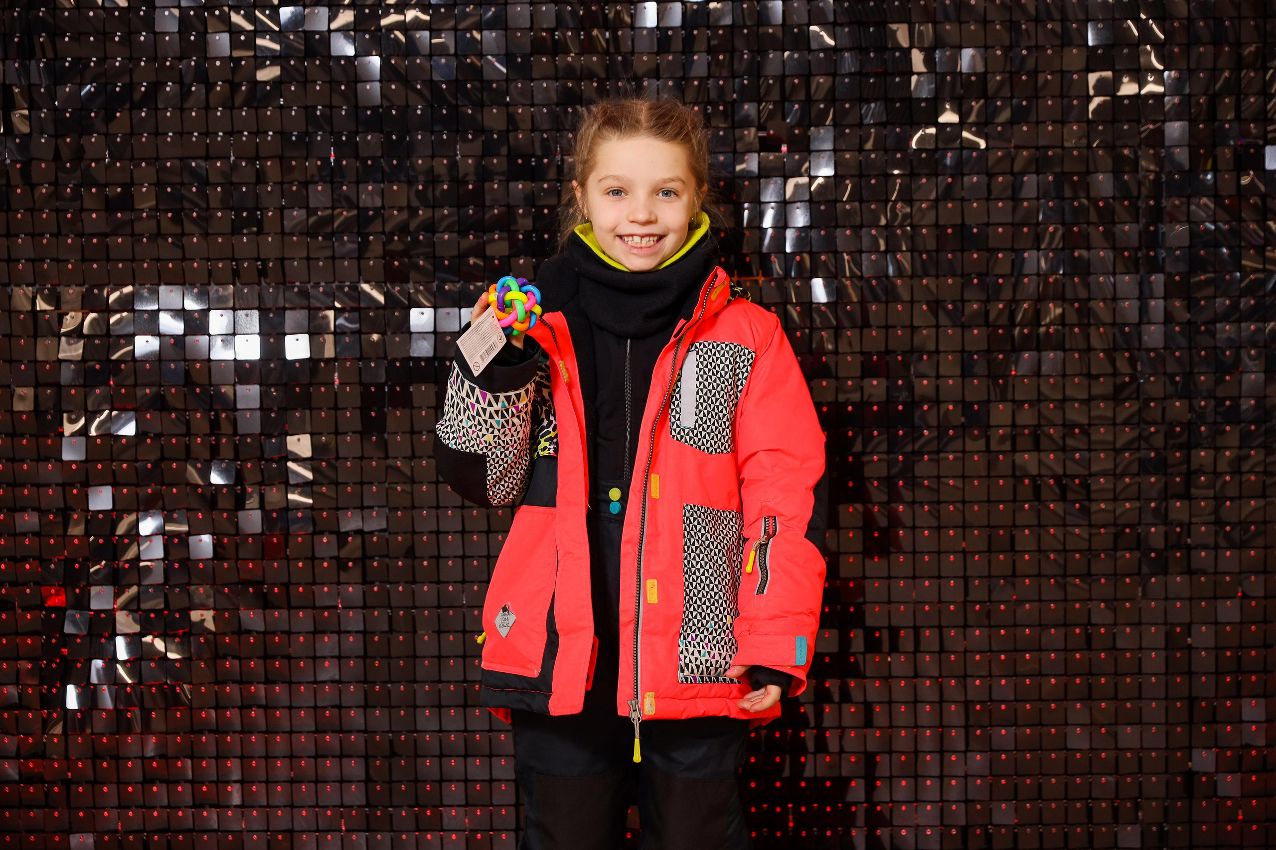 Фотомозаїка на 580 фото для ТРЦ Караван. Аренды интерактивных фотозон в Харькове