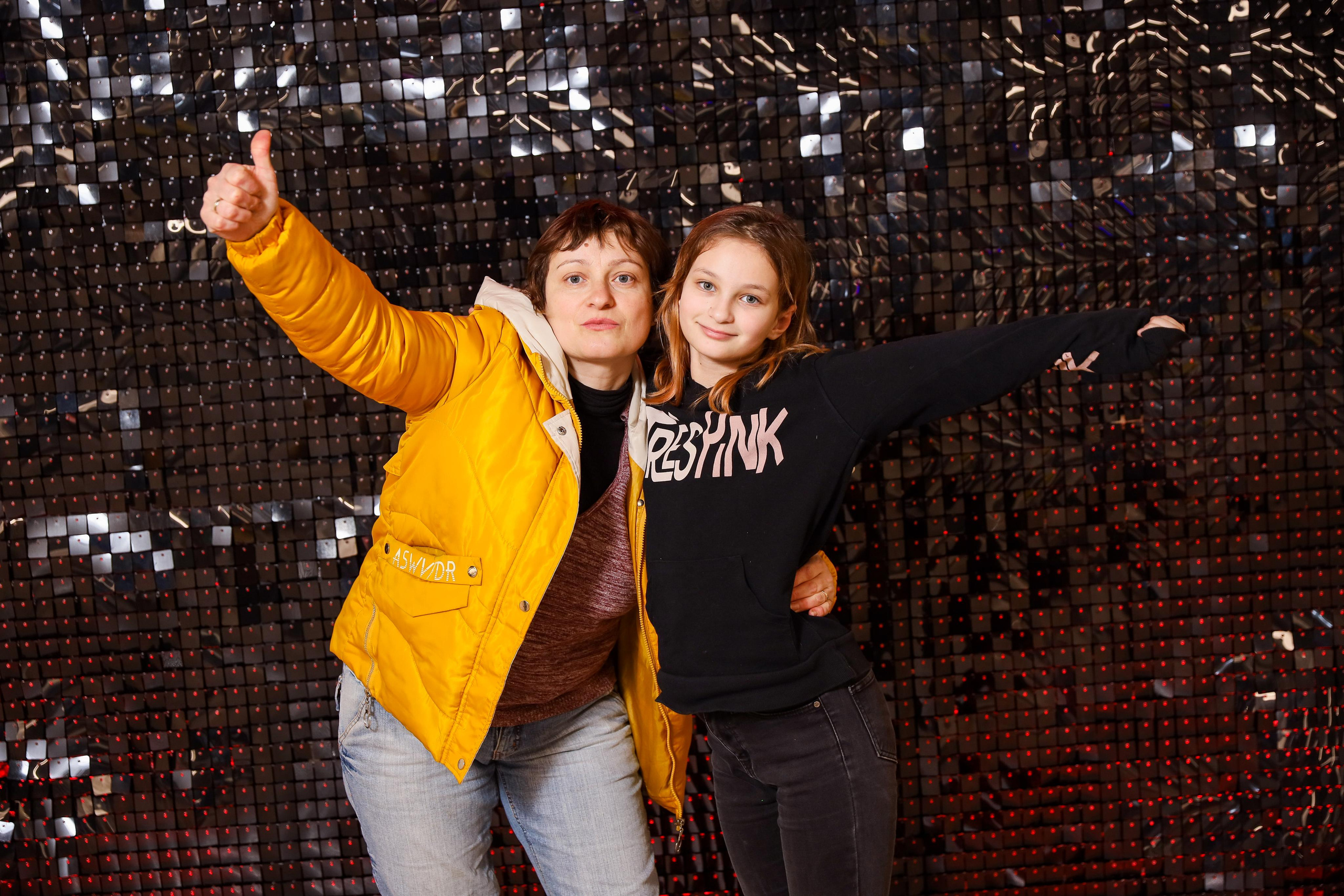 Фотомозаїка на 580 фото для ТРЦ Караван. Аренды интерактивных фотозон в Харькове