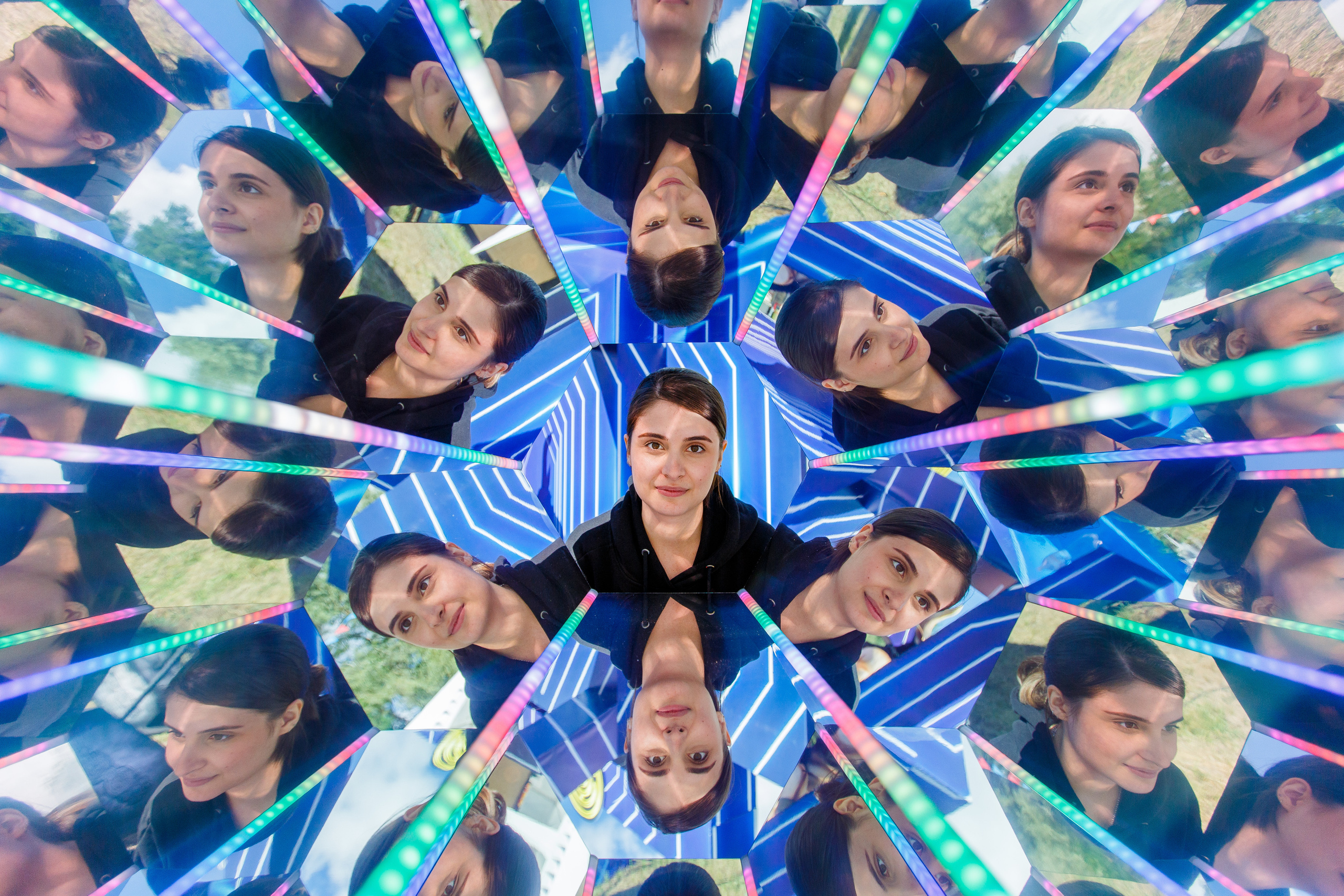 NIX (04.09.2021). Аренды интерактивных фотозон в Харькове