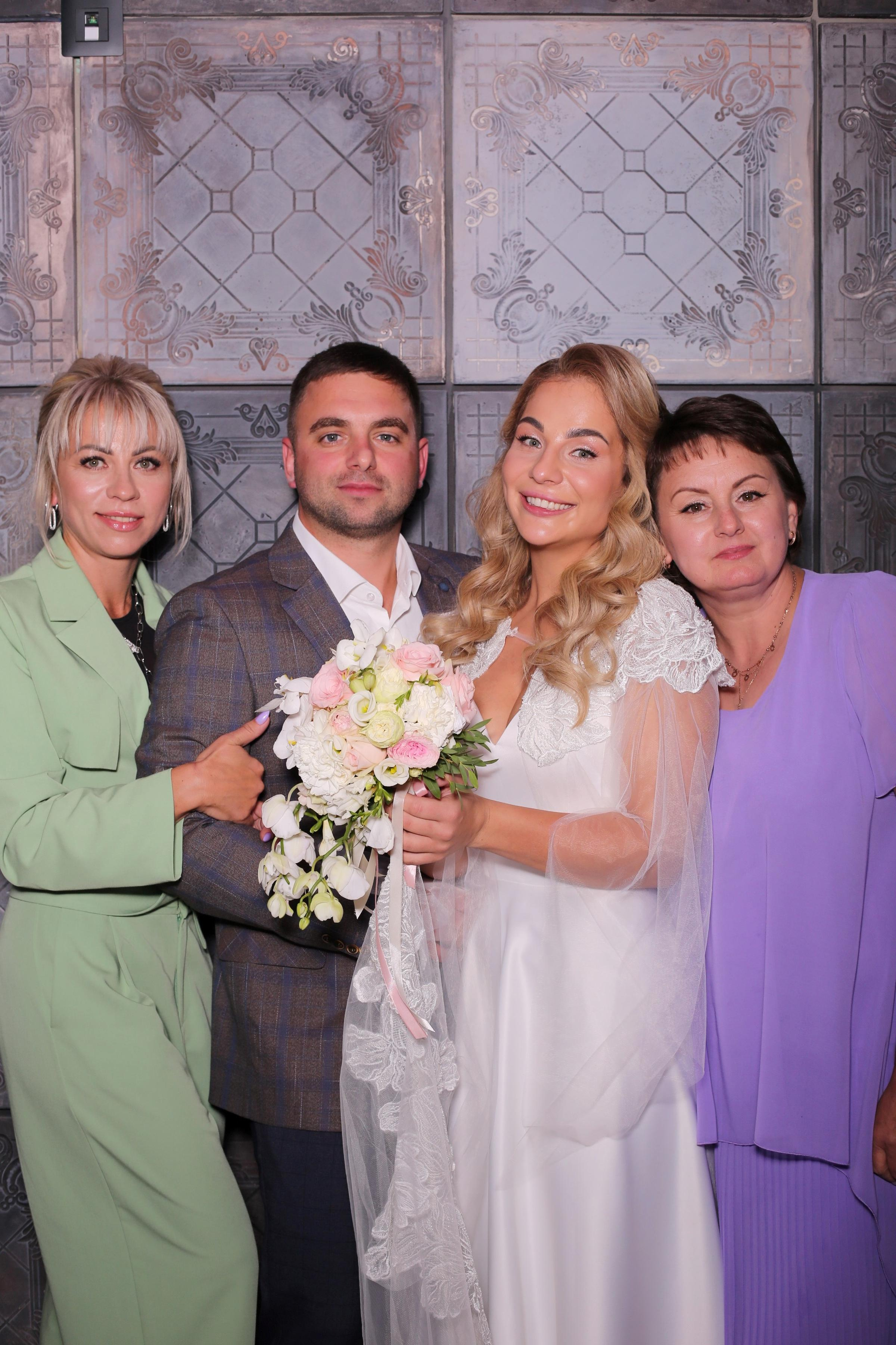 Євген та Вікторія (AiR PhotoBox). Аренды интерактивных фотозон в Харькове