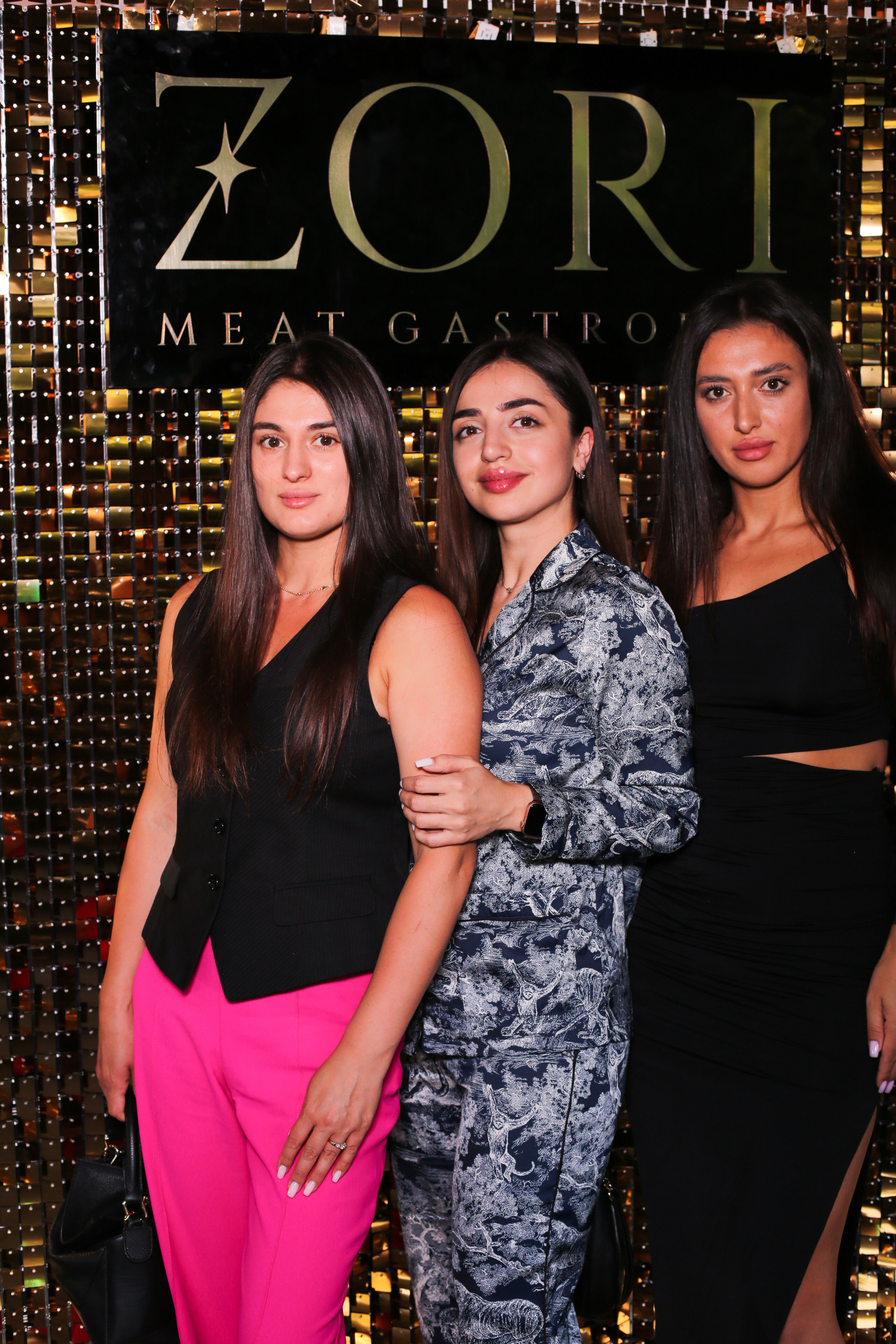 ДН Zori. Аренды интерактивных фотозон в Харькове