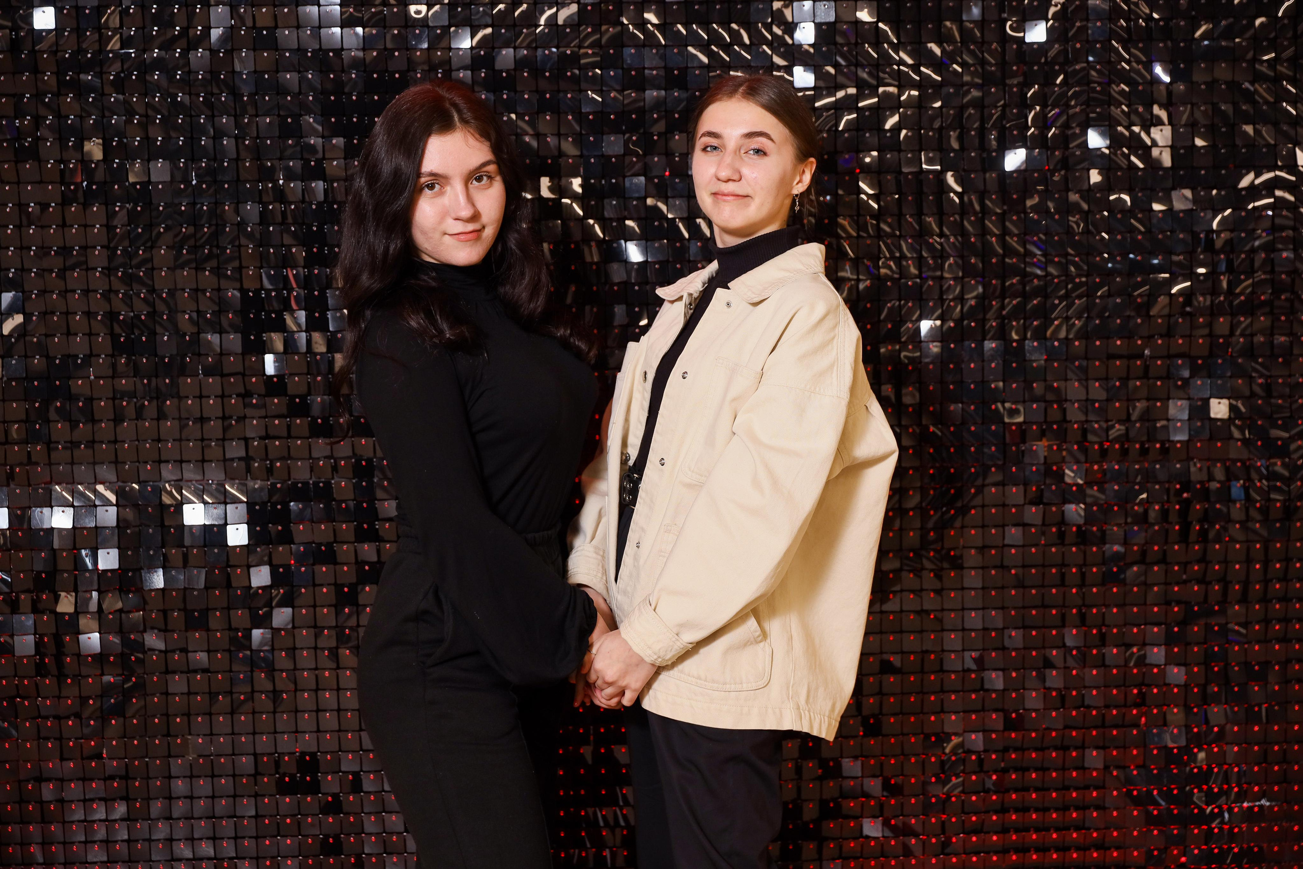 Фотомозаїка на 580 фото для ТРЦ Караван. Аренды интерактивных фотозон в Харькове