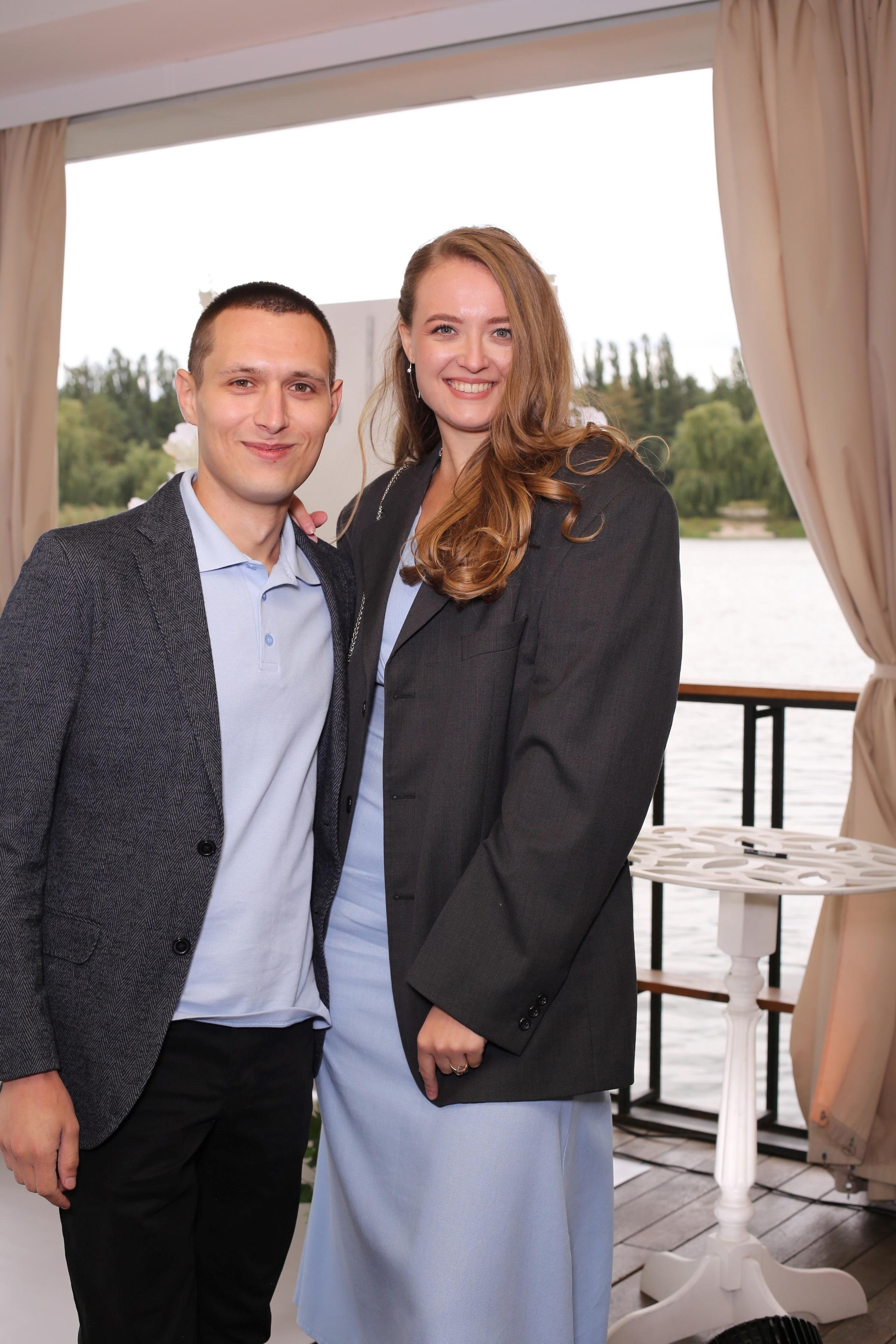 Євген та Вікторія (AiR PhotoBox). Аренды интерактивных фотозон в Харькове