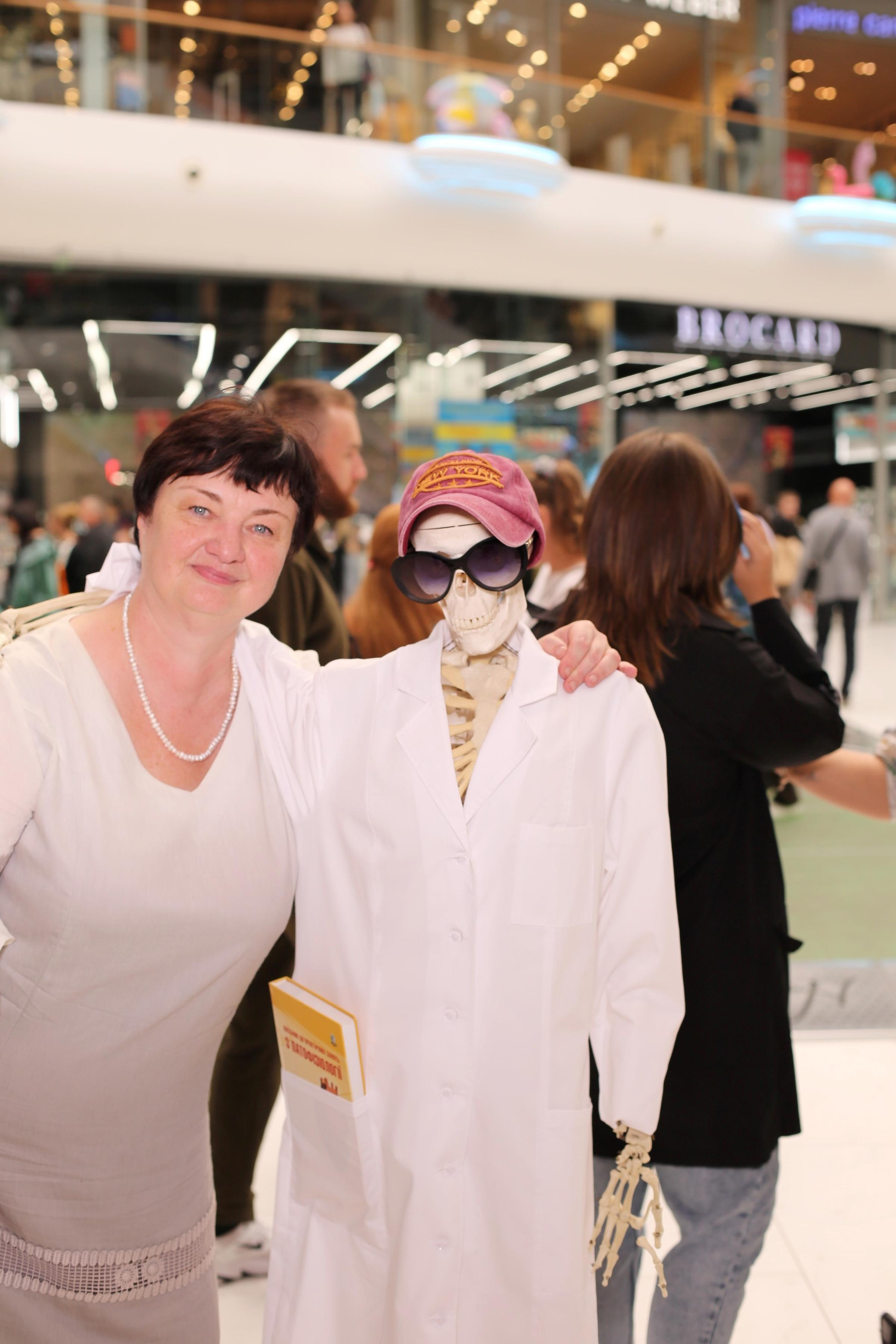 911 для НФАУ. Аренды интерактивных фотозон в Харькове