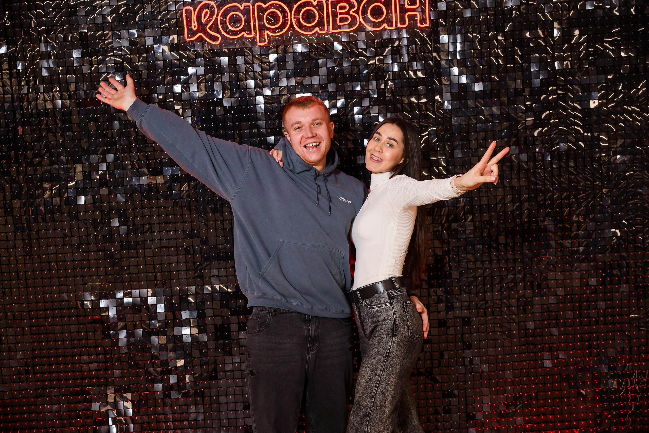 Фотомозаїка на 580 фото для ТРЦ Караван. Аренды интерактивных фотозон в Харькове