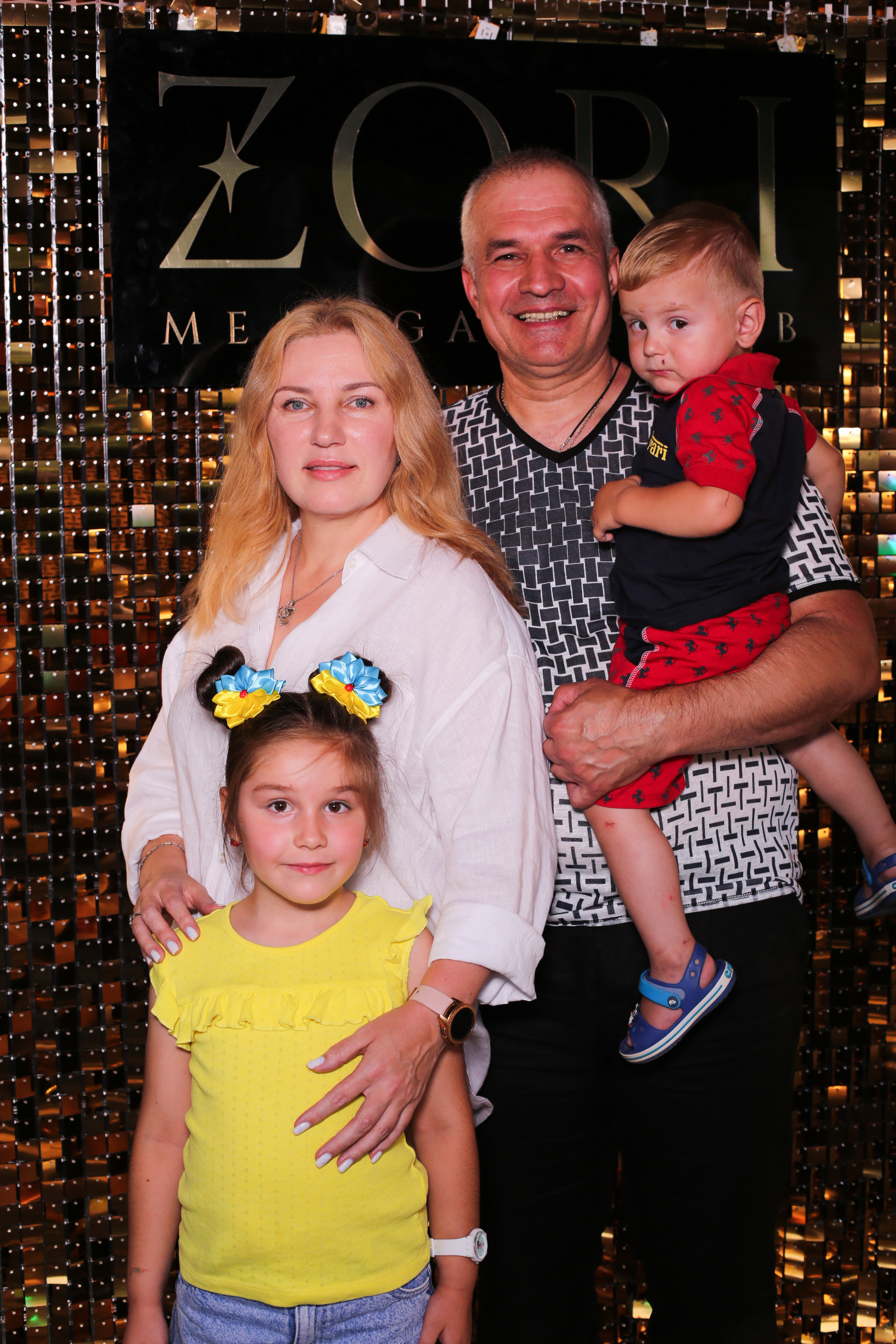 ДН Zori. Аренды интерактивных фотозон в Харькове