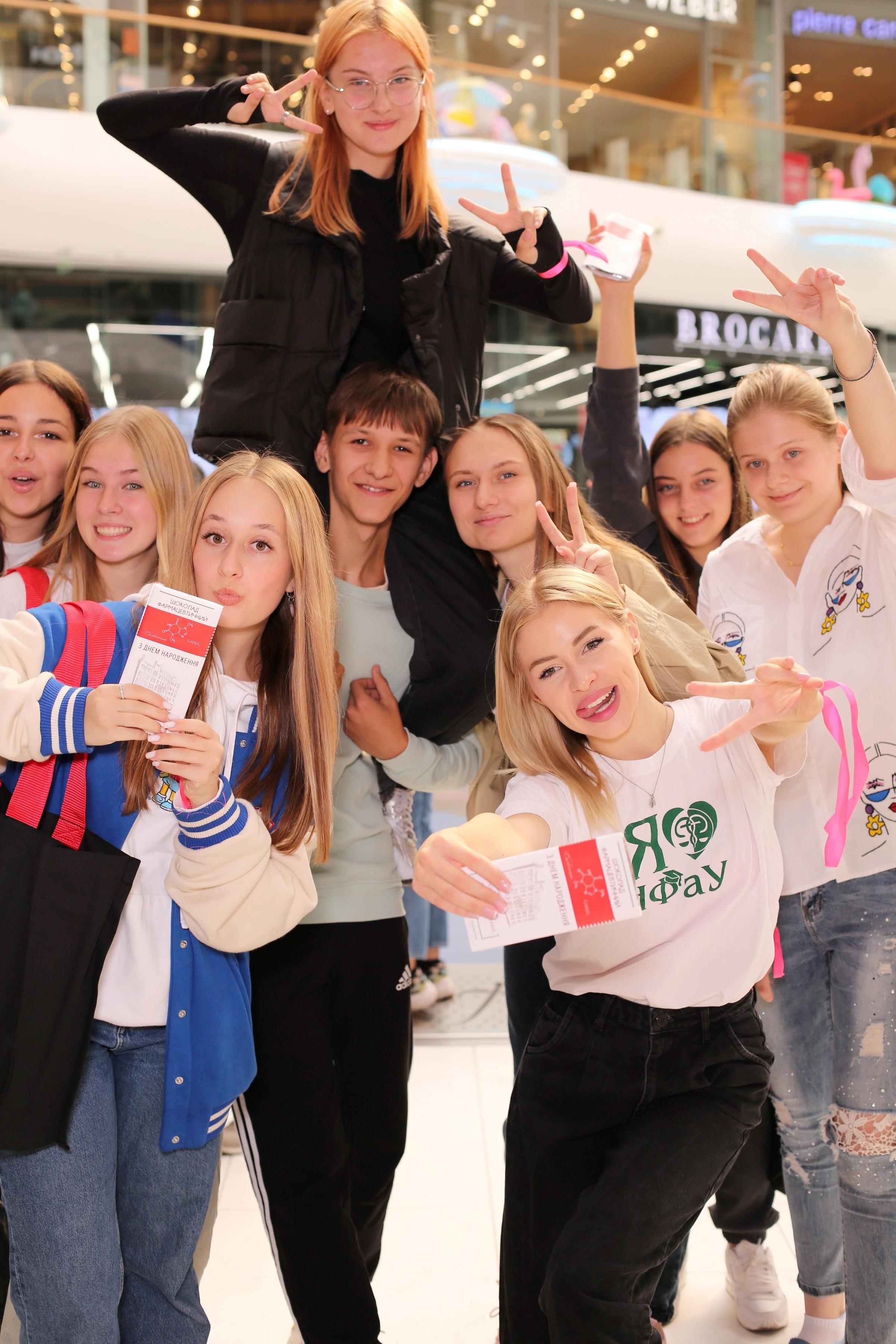 911 для НФАУ. Аренды интерактивных фотозон в Харькове