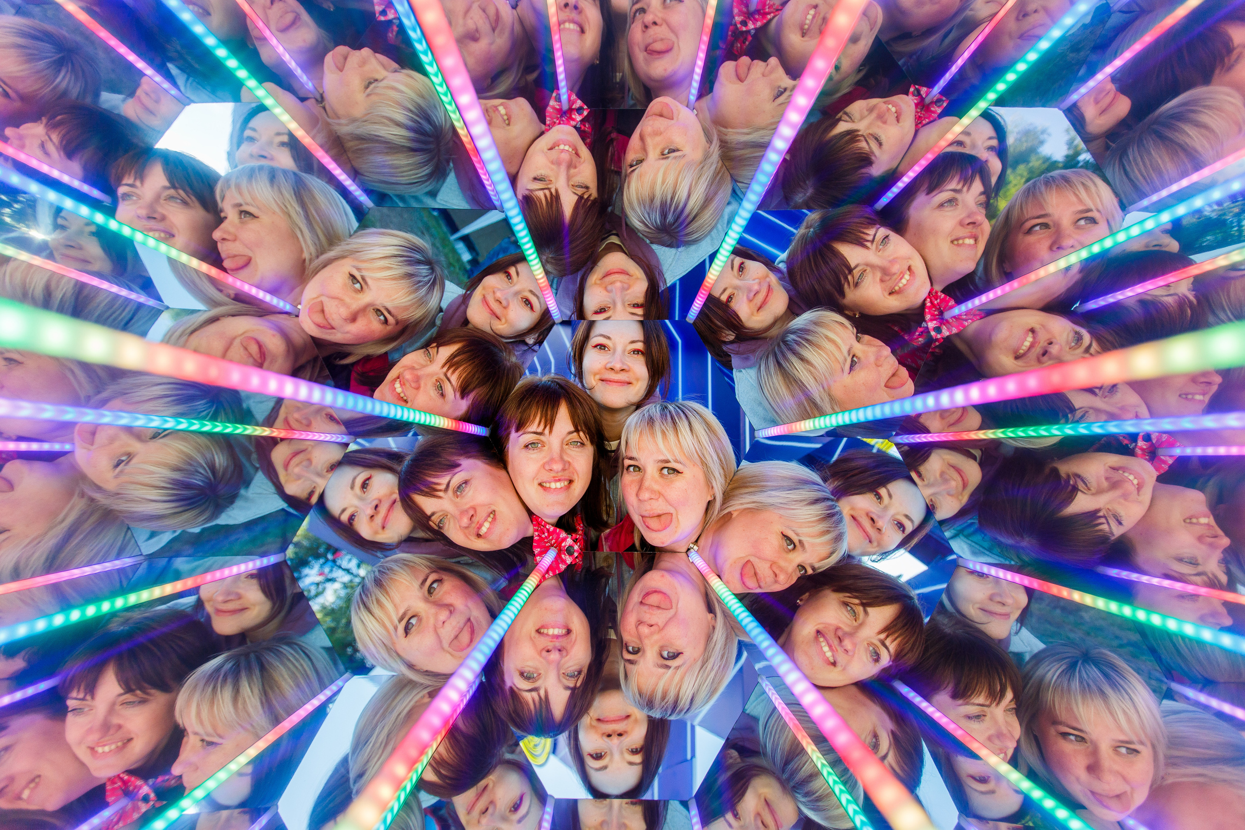 NIX (04.09.2021). Аренды интерактивных фотозон в Харькове