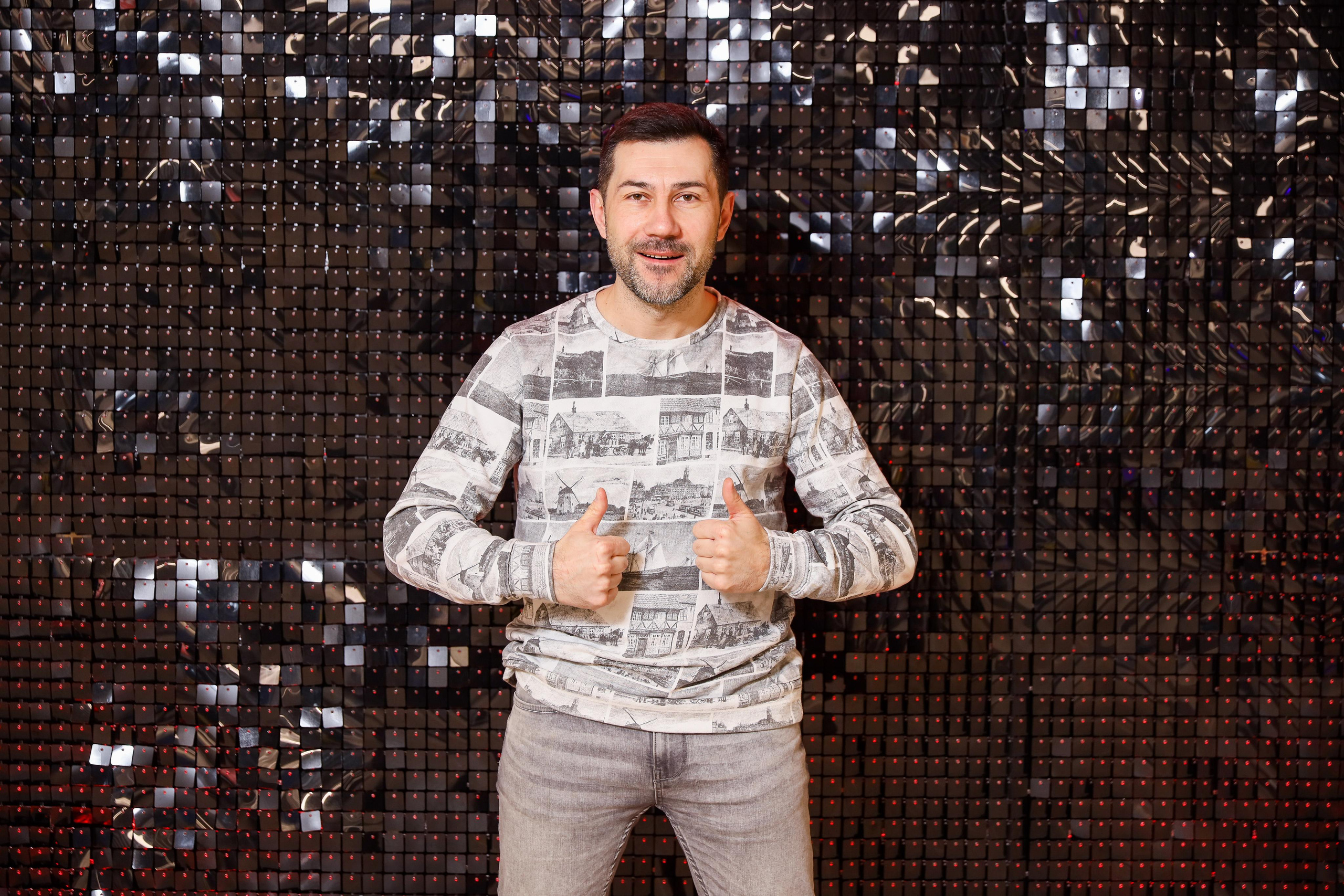 Фотомозаїка на 580 фото для ТРЦ Караван. Аренды интерактивных фотозон в Харькове