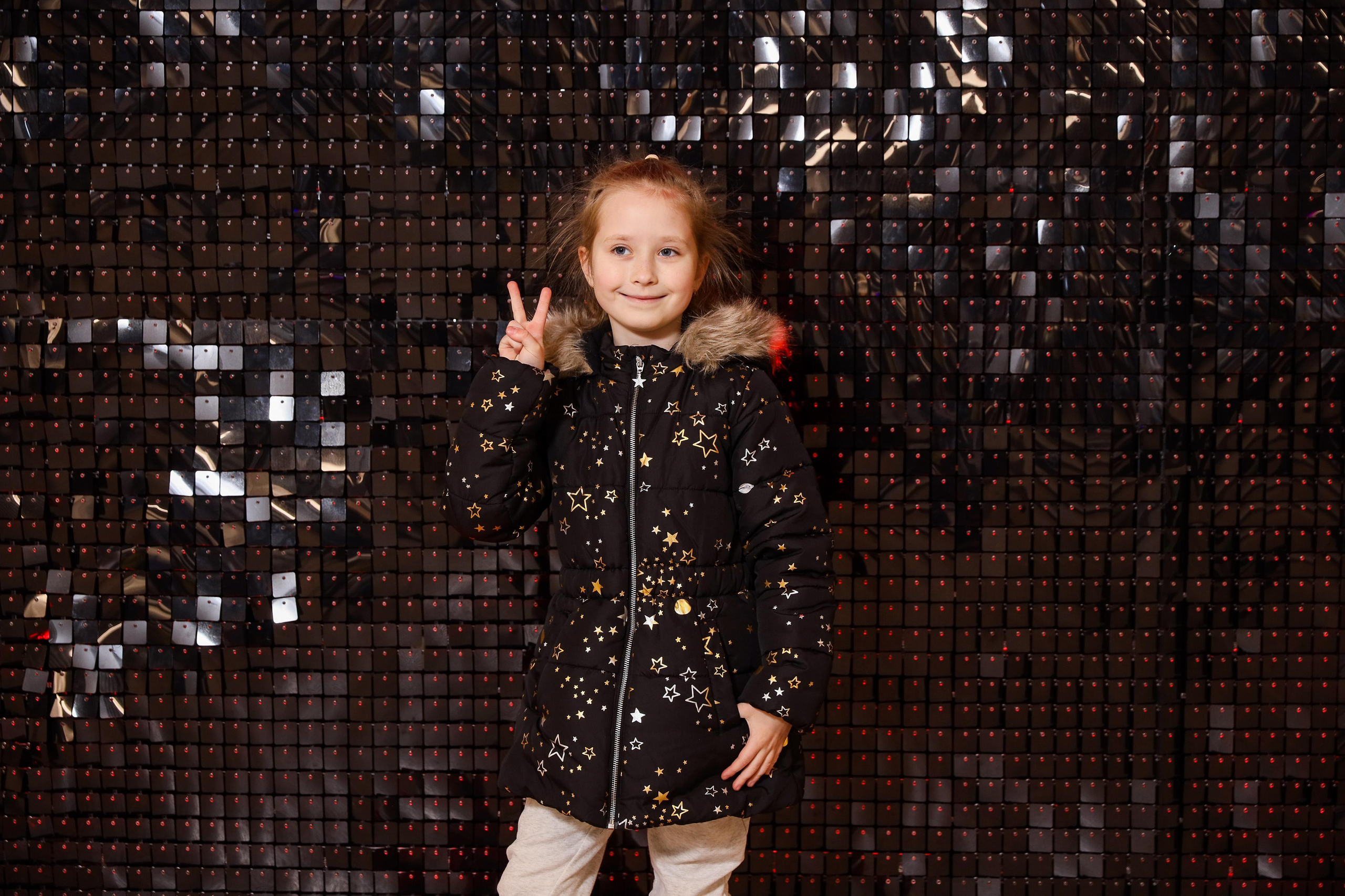 Фотомозаїка на 580 фото для ТРЦ Караван. Аренды интерактивных фотозон в Харькове