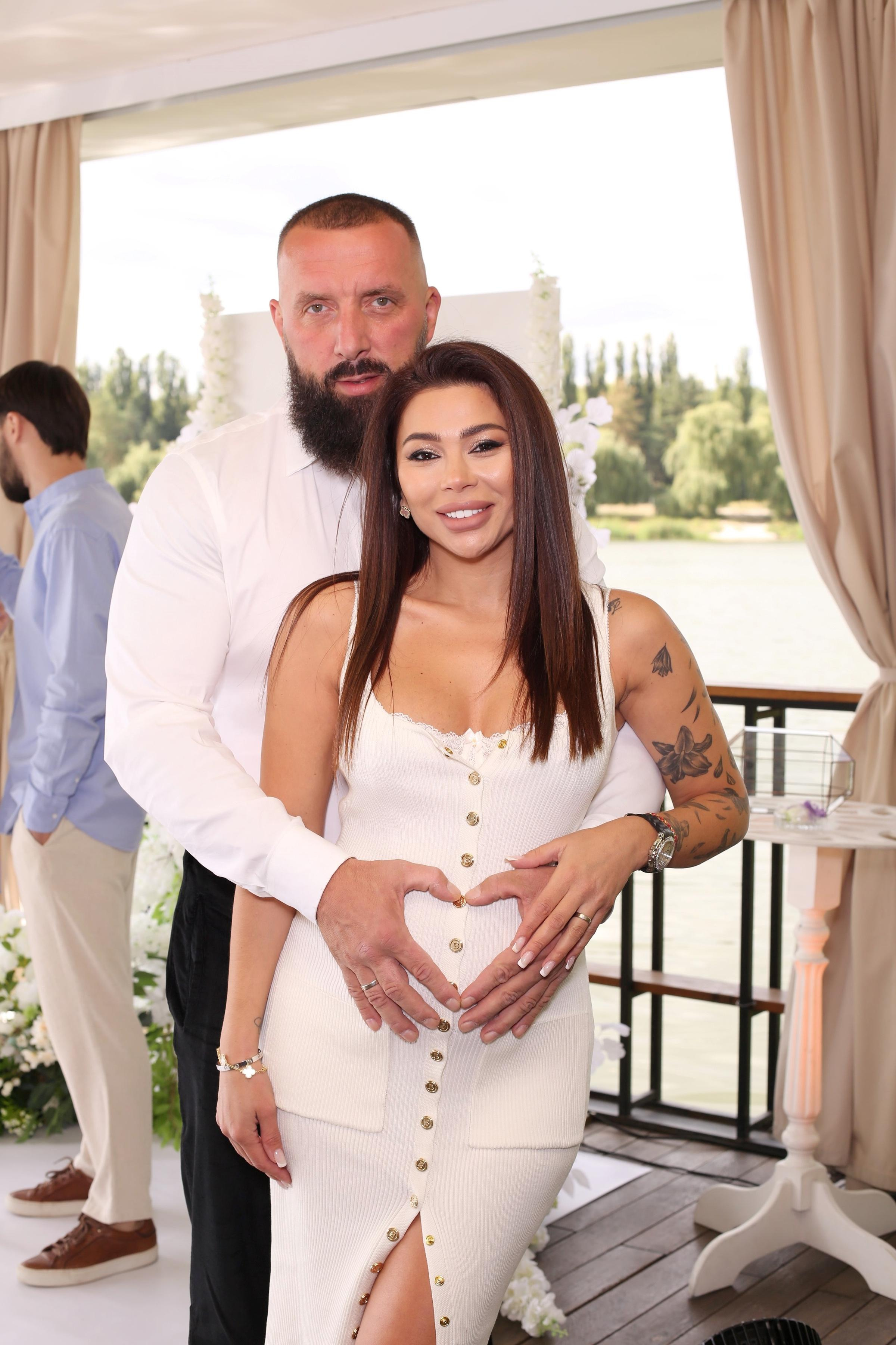 Євген та Вікторія (AiR PhotoBox). Аренды интерактивных фотозон в Харькове