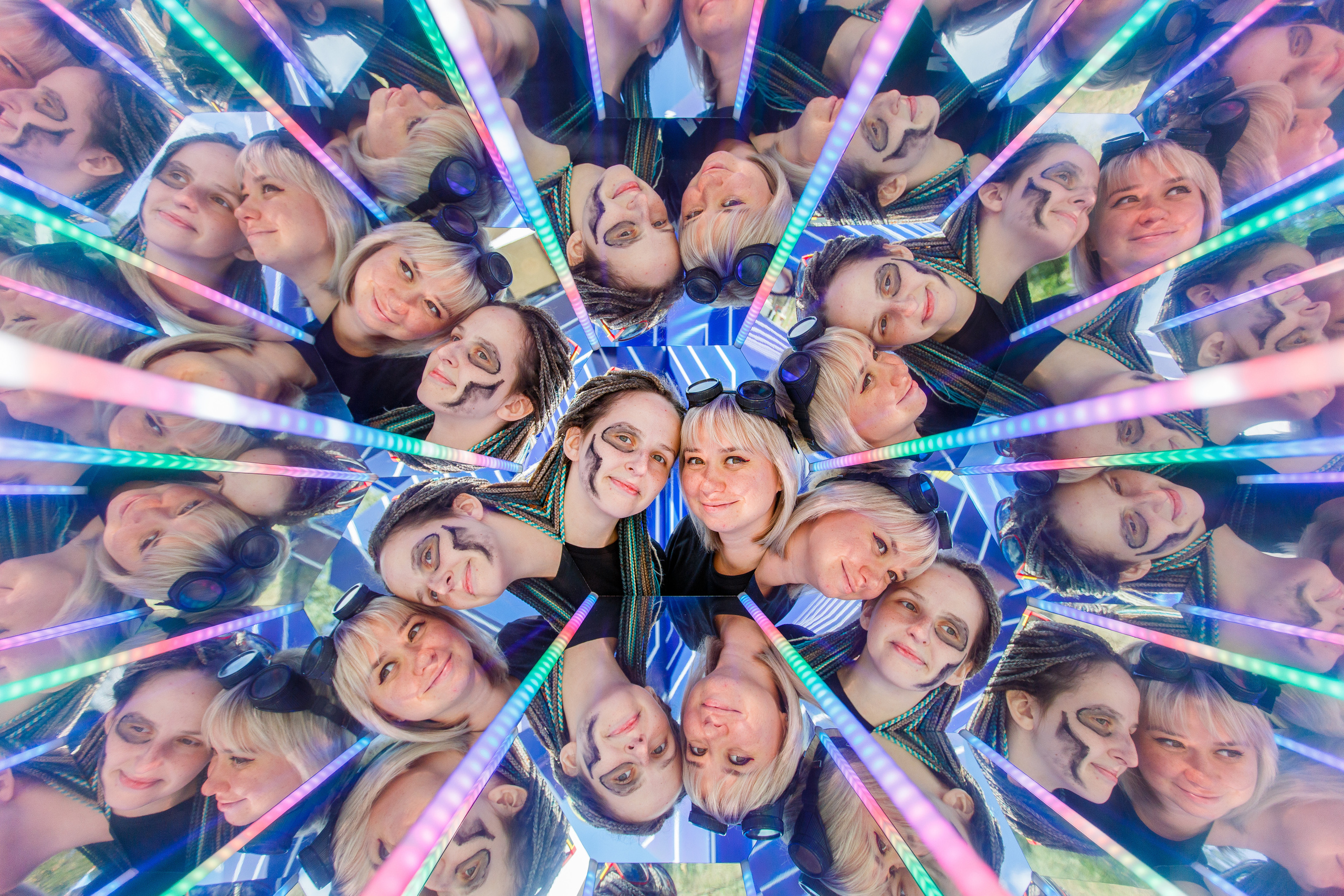 NIX (04.09.2021). Аренды интерактивных фотозон в Харькове