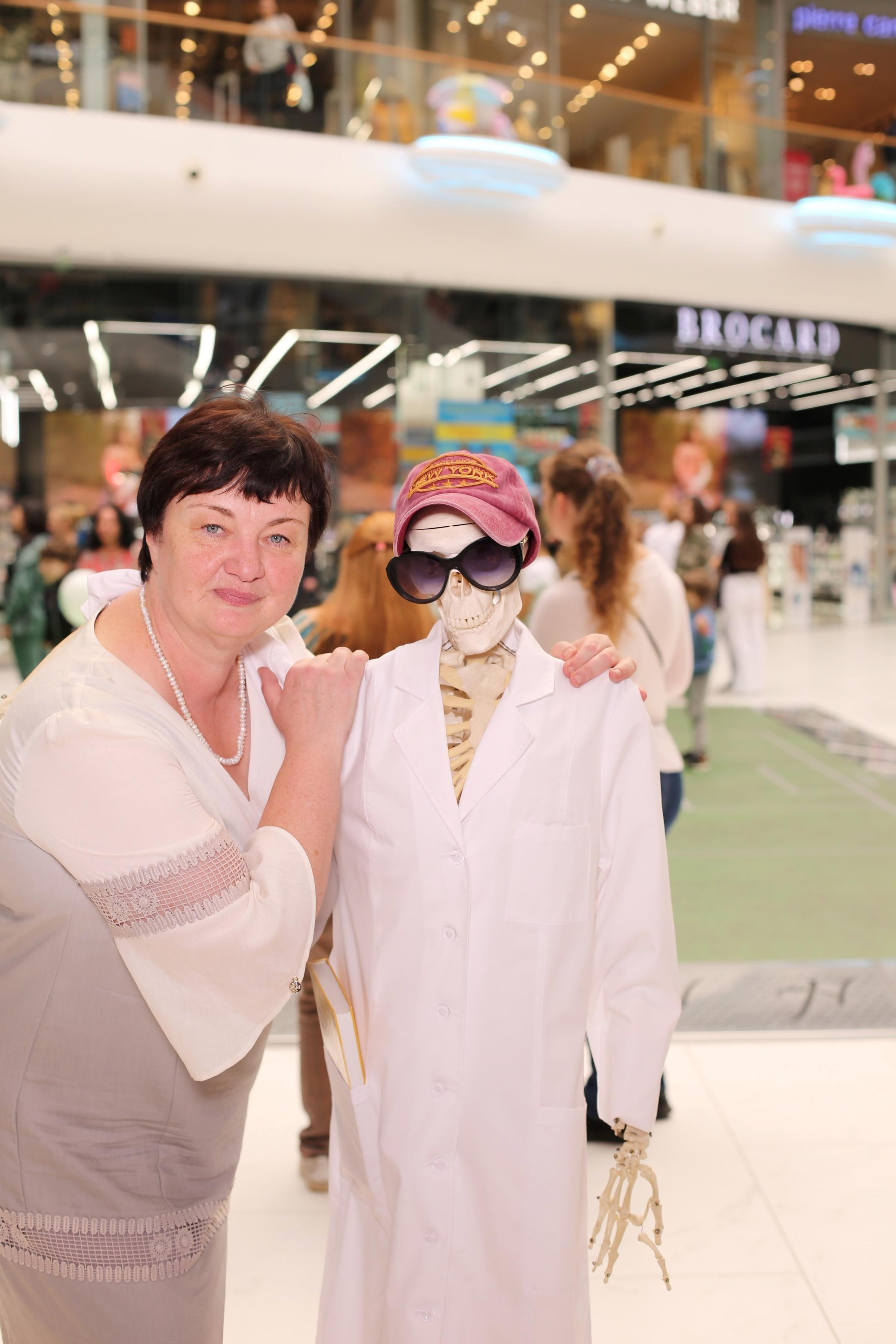 911 для НФАУ. Аренды интерактивных фотозон в Харькове