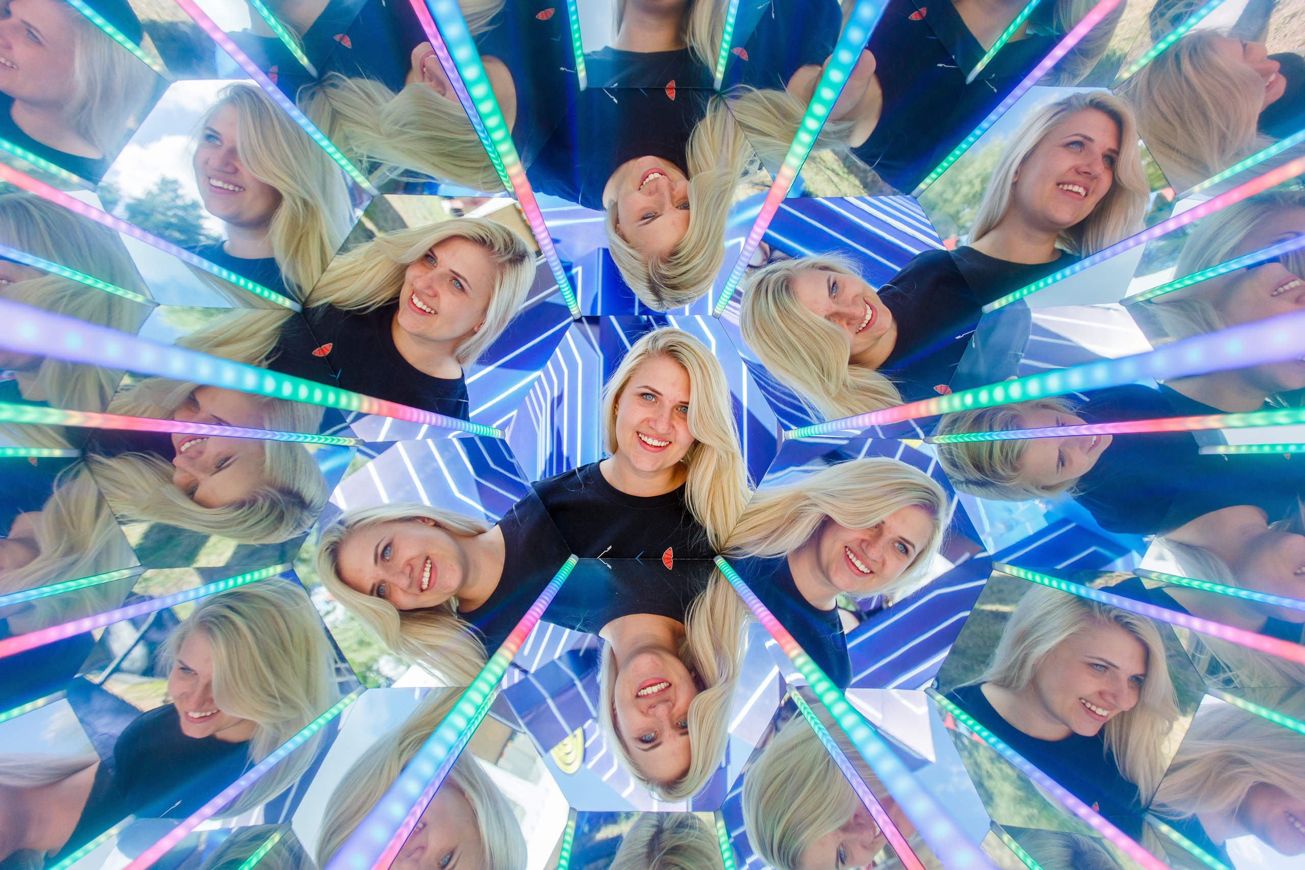 NIX (04.09.2021). Аренды интерактивных фотозон в Харькове