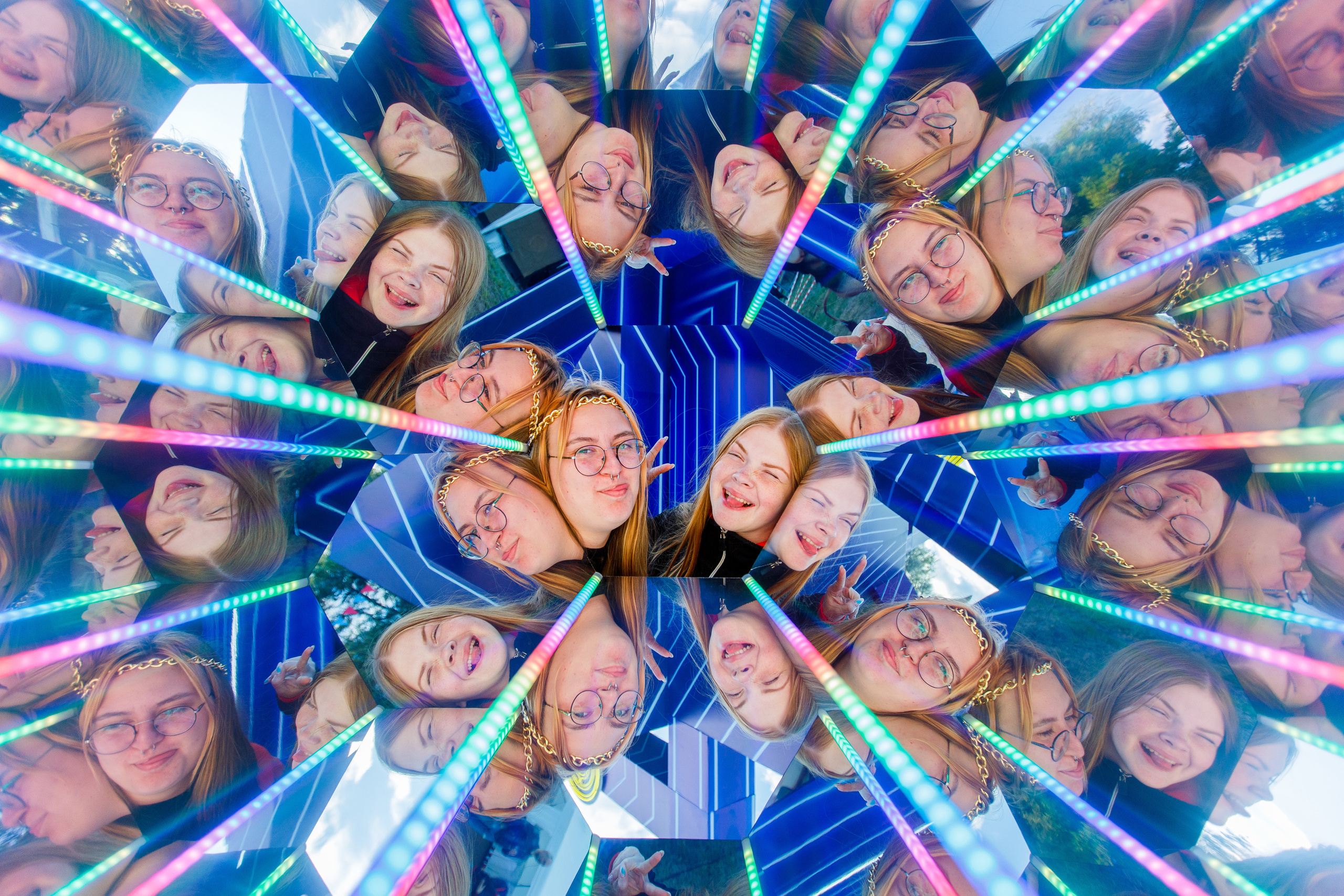 NIX (04.09.2021). Аренды интерактивных фотозон в Харькове